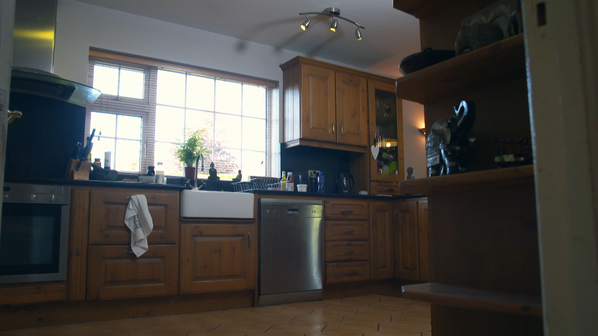 Kitchen Before.png