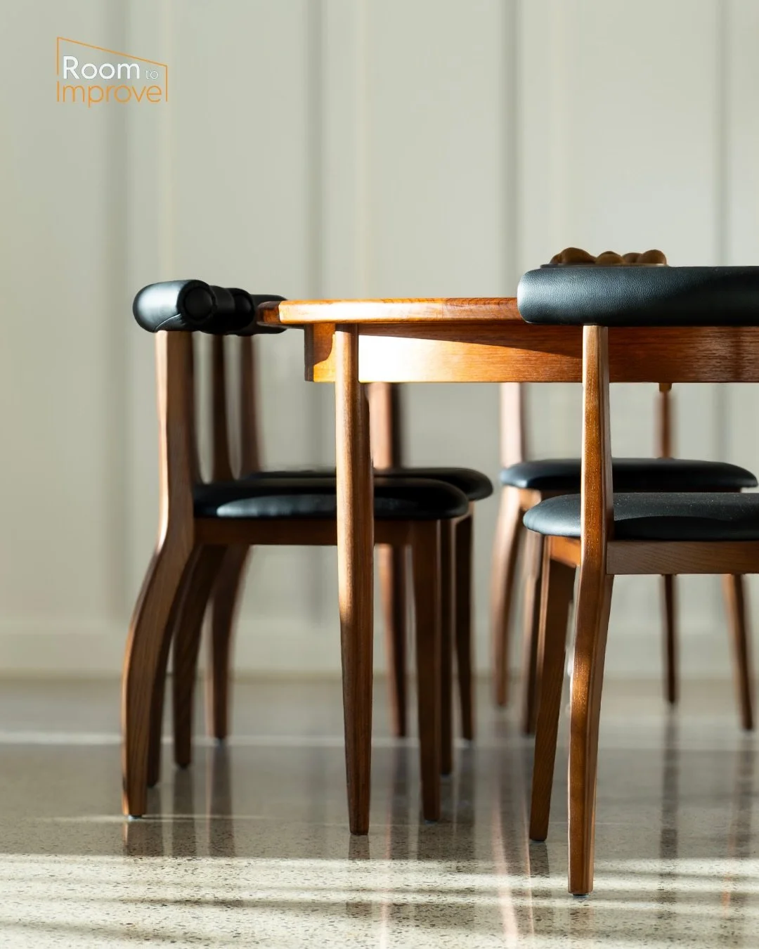 What a stunning reveal! 🤩

We hope you all enjoyed episode 02 of the new series of #RoomToImprove 🏡📺

Full transformation photography and suppliers list available on our website - link in bio