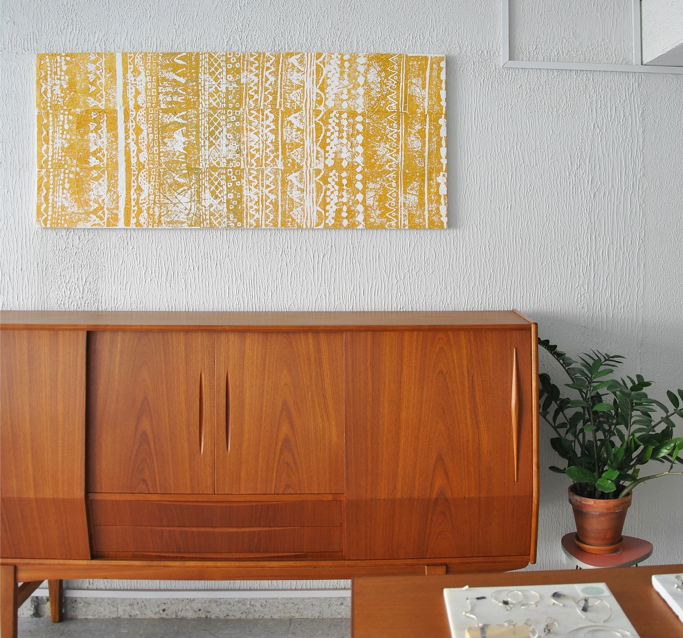FROM THE TRADITIONAL TO THE VISUAL/ARTISTIC PATTERN 