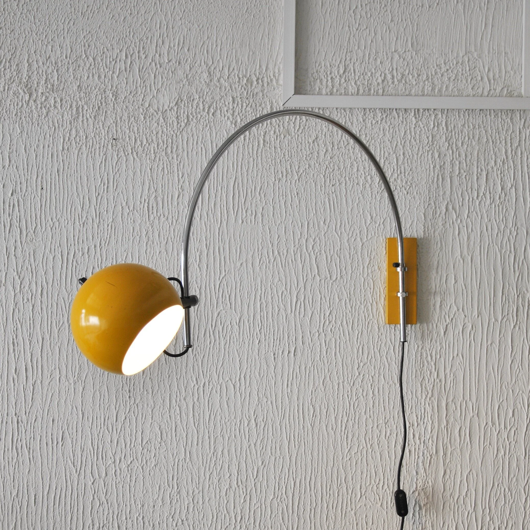 402 GEPO 1960S ARC WALL LAMP4.JPG