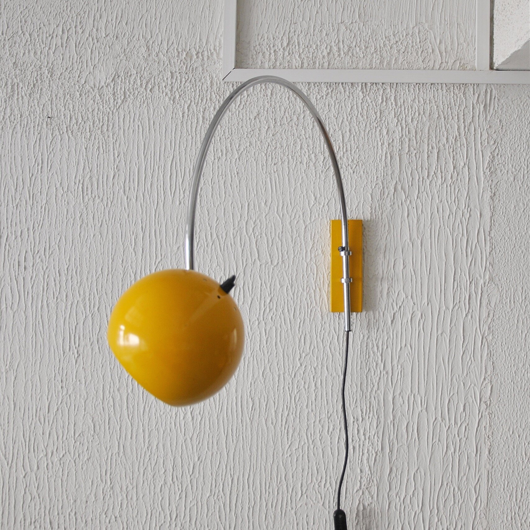 402 GEPO 1960S ARC WALL LAMP5.JPG
