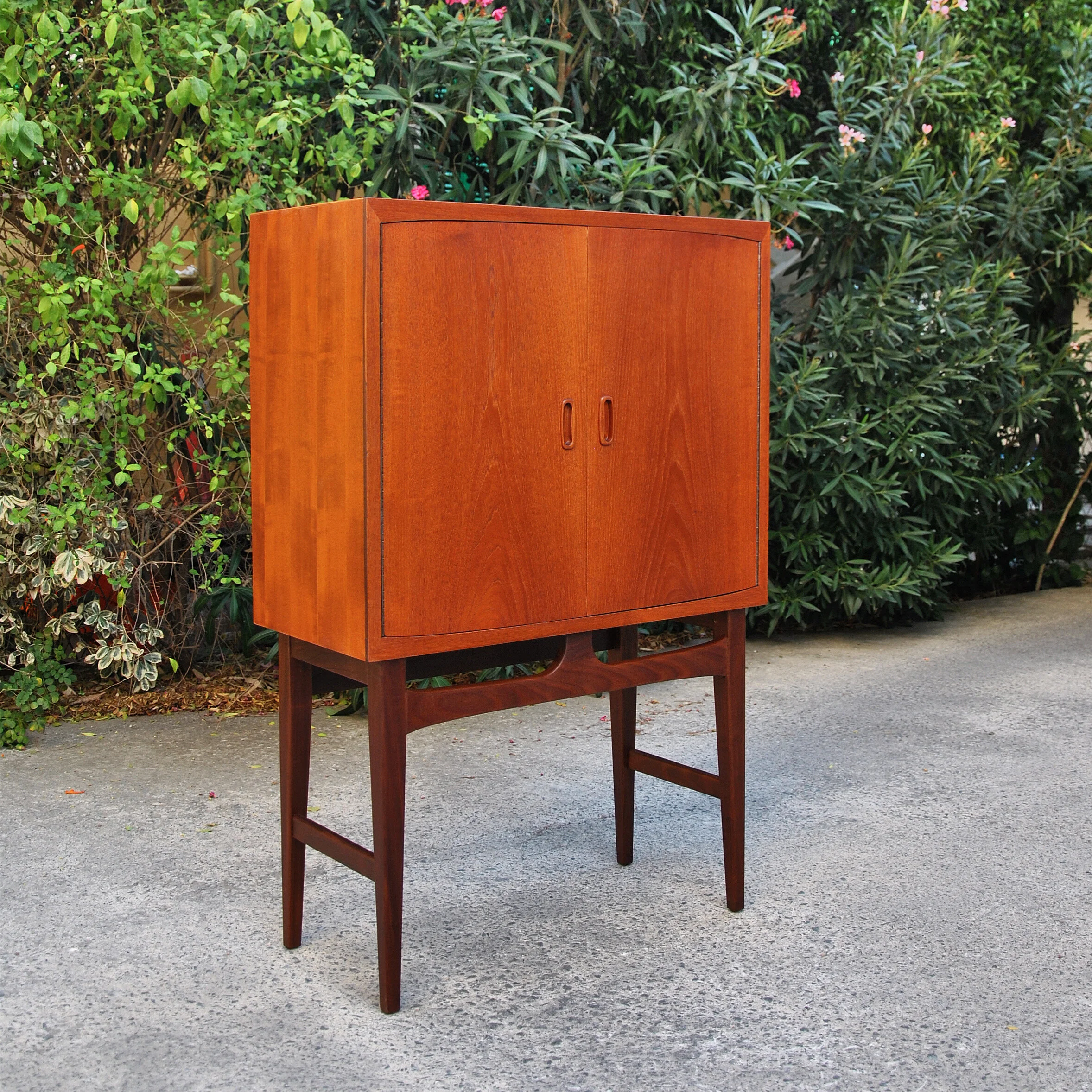 447 DANISH DRINKS CABINET5.JPG