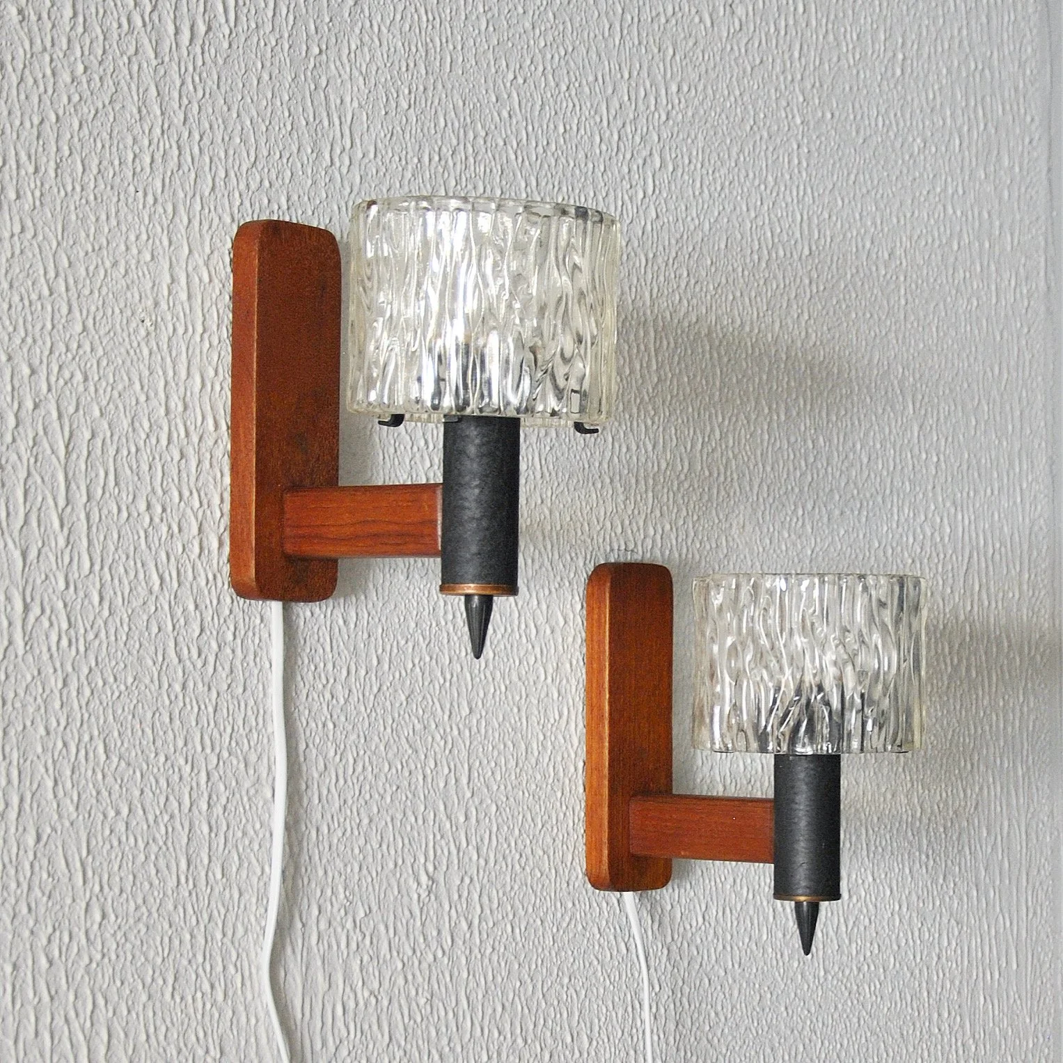 474 SET PF TEAK AND GLASS WALL SCONCES.JPG