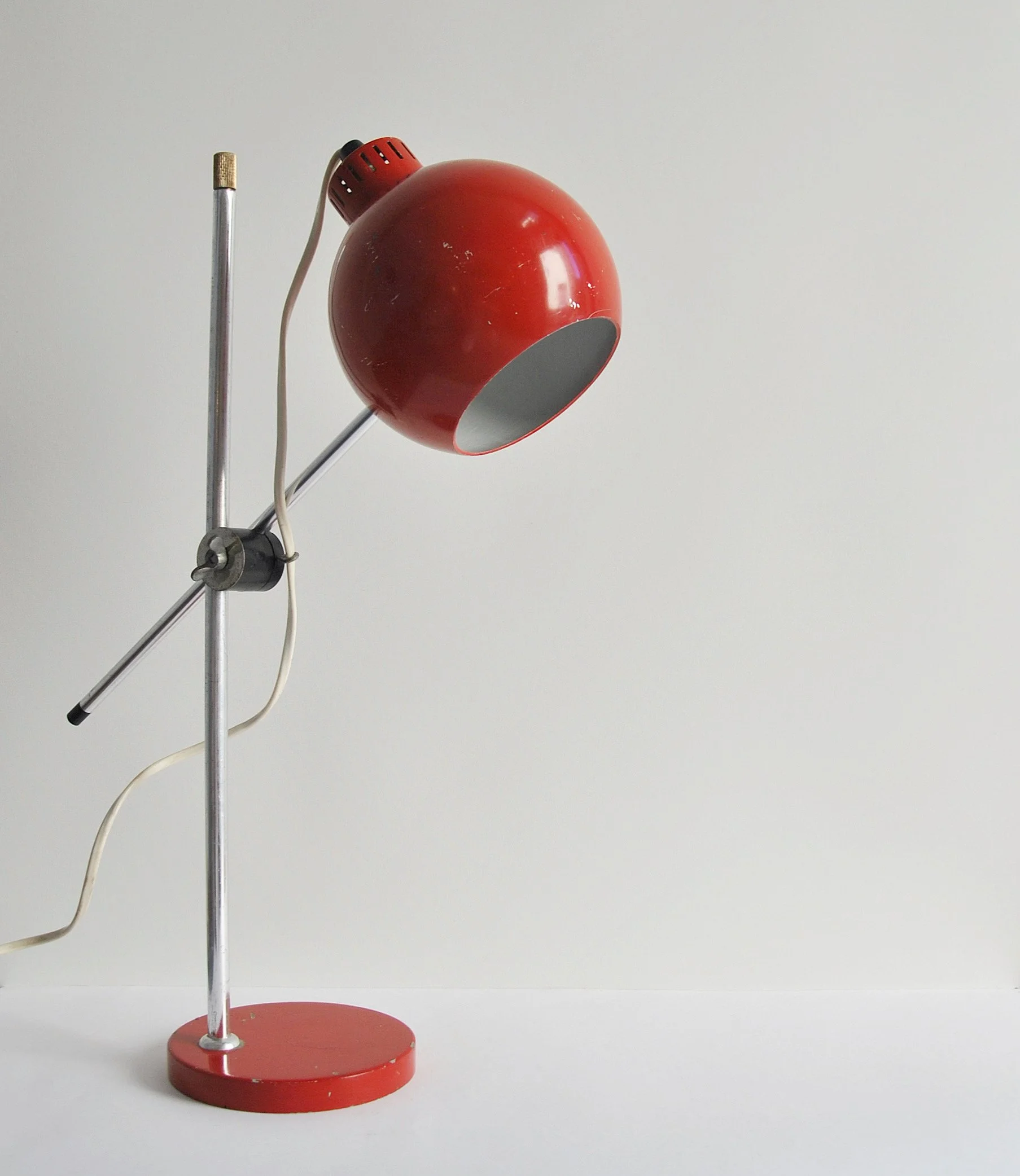 470 SOVIET ATOMIC AGE DESK LAMP.JPG