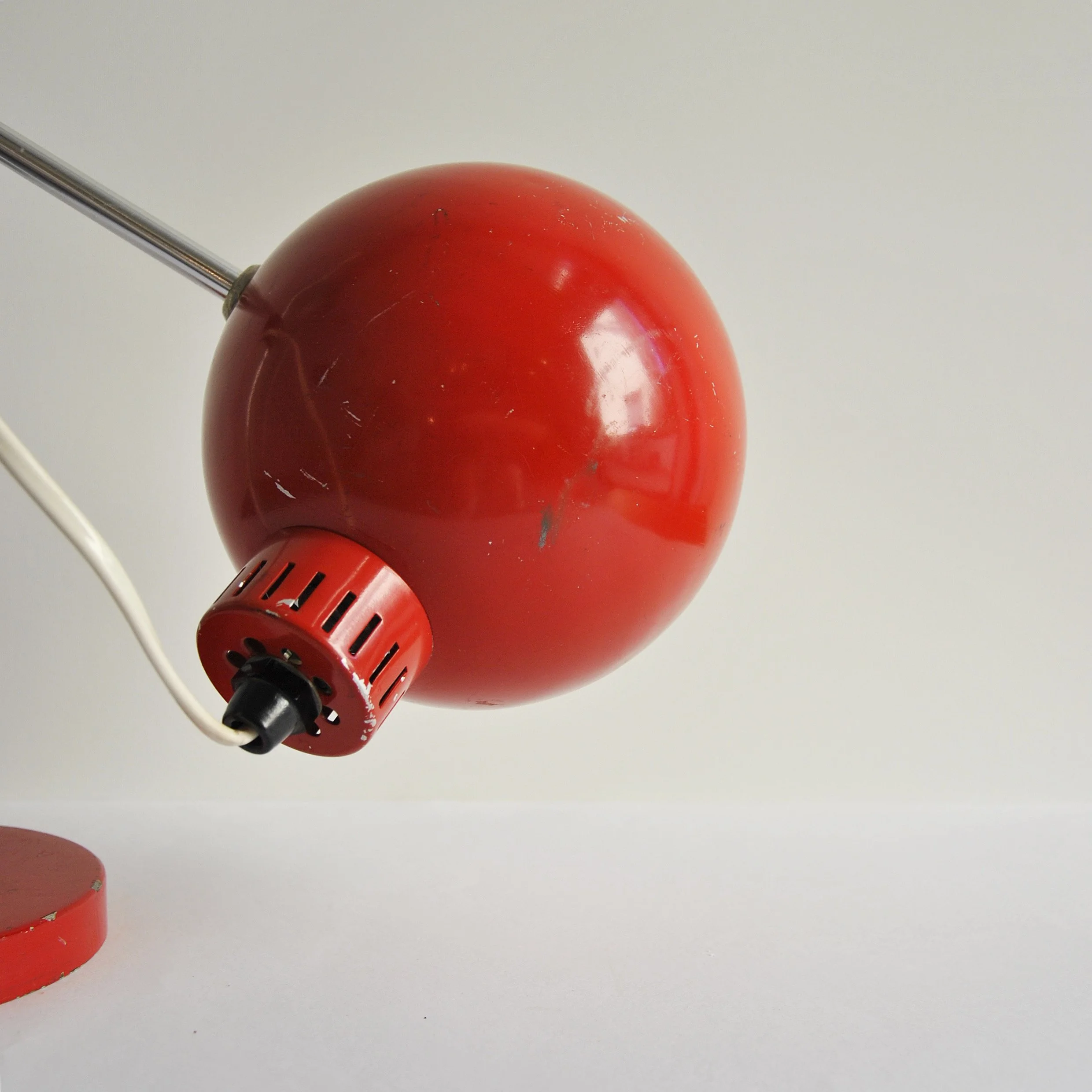470 SOVIET ATOMIC AGE DESK LAMP2.JPG