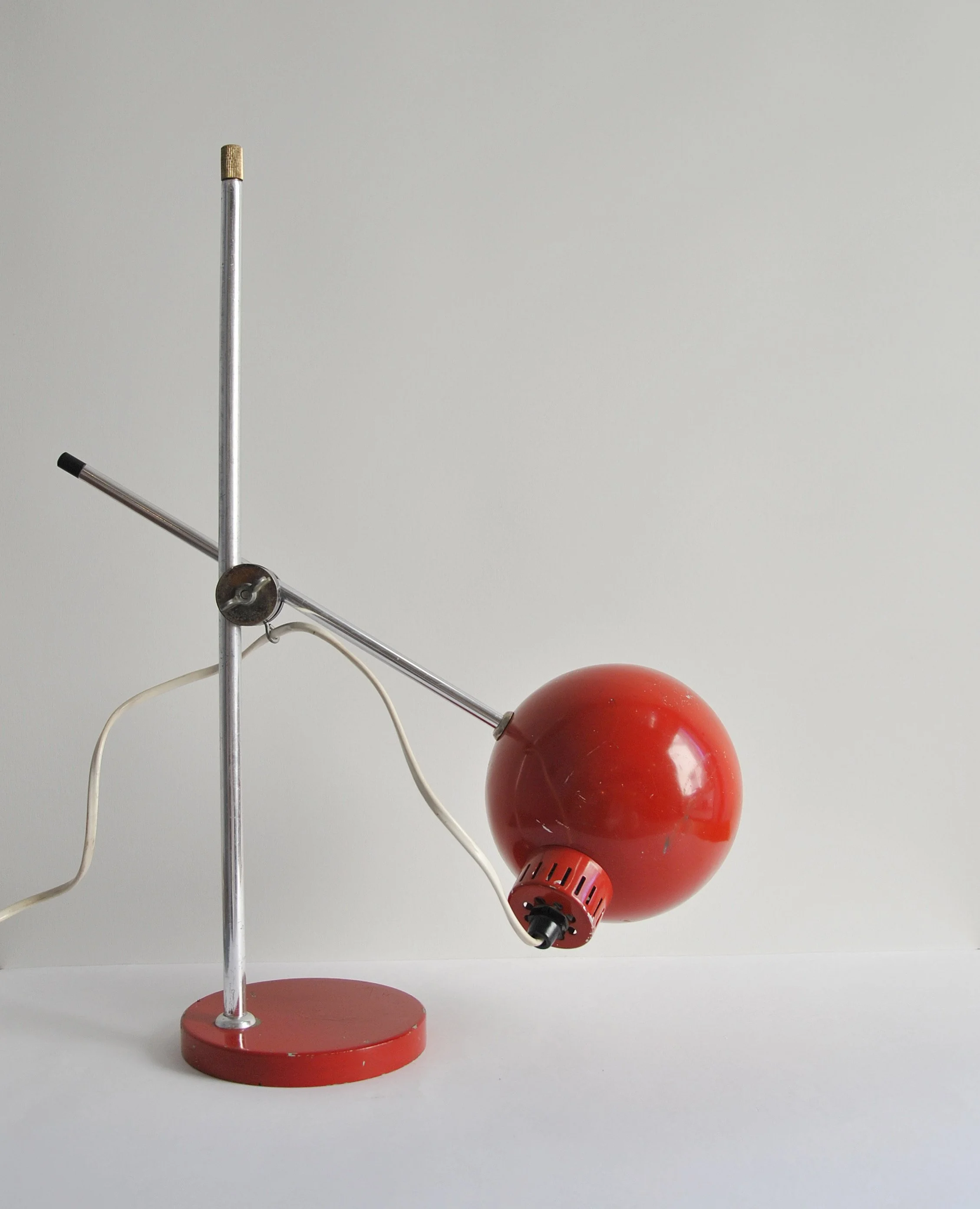 470 SOVIET ATOMIC AGE DESK LAMP3.JPG