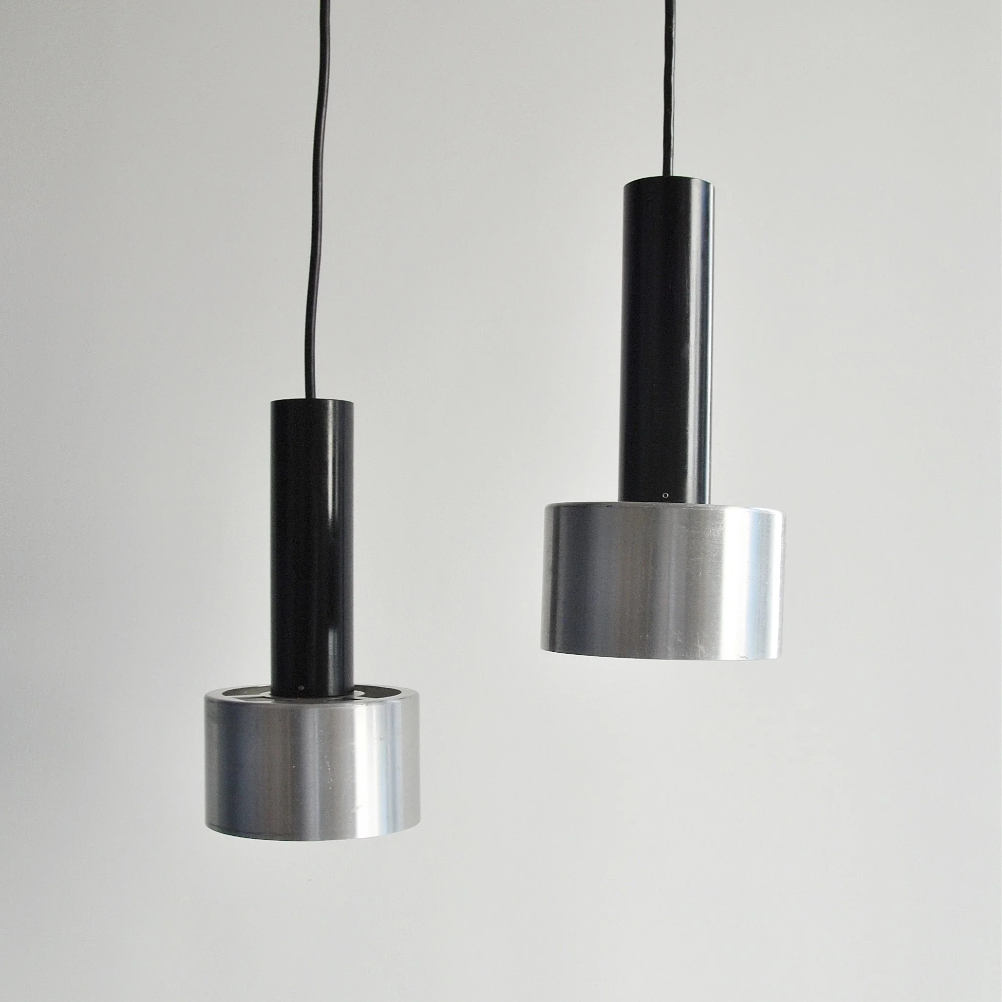 477 RAAK NICO KOOY PENDANT SET.JPG