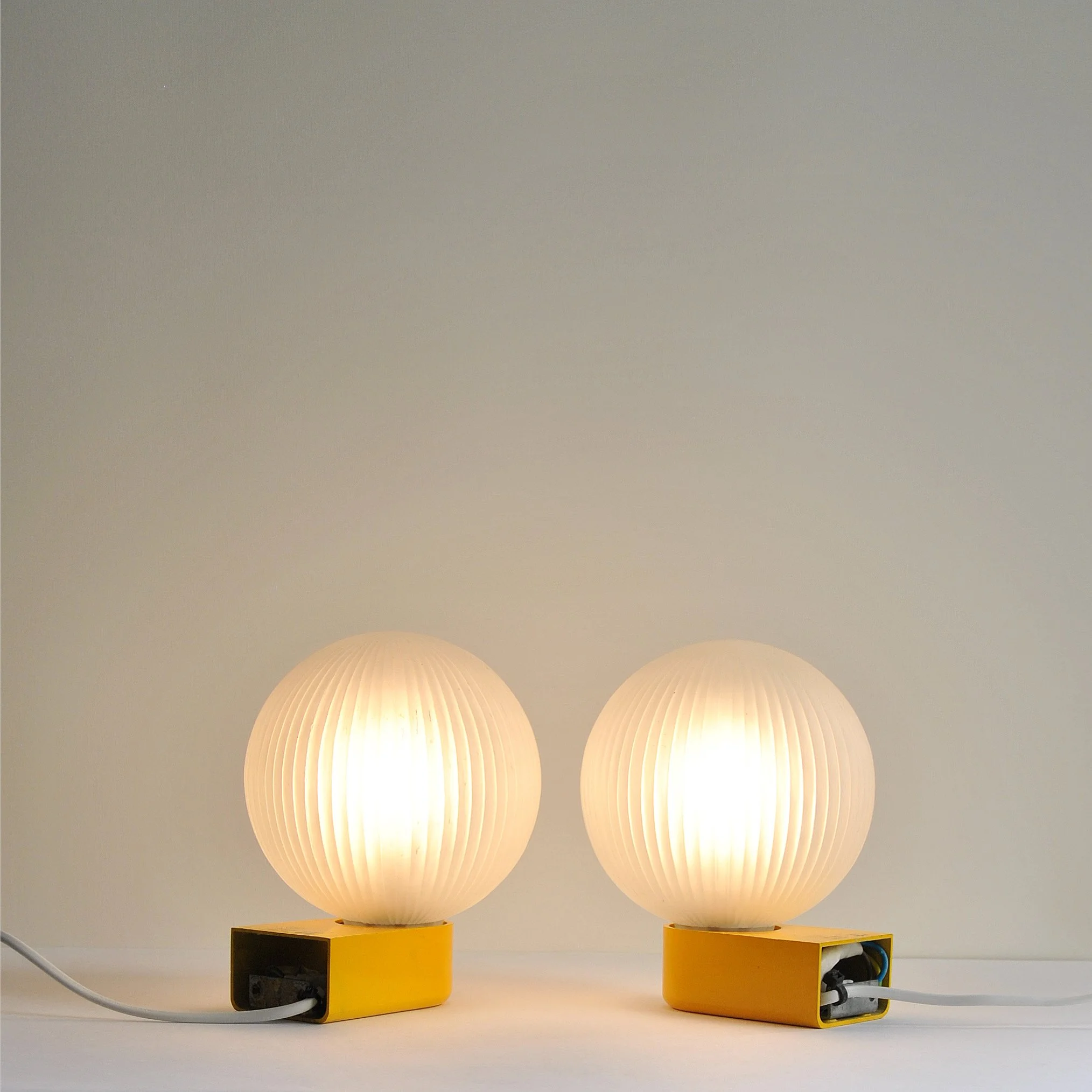 481 SET OF FRENCH INDA WALL LAMPS6.JPG