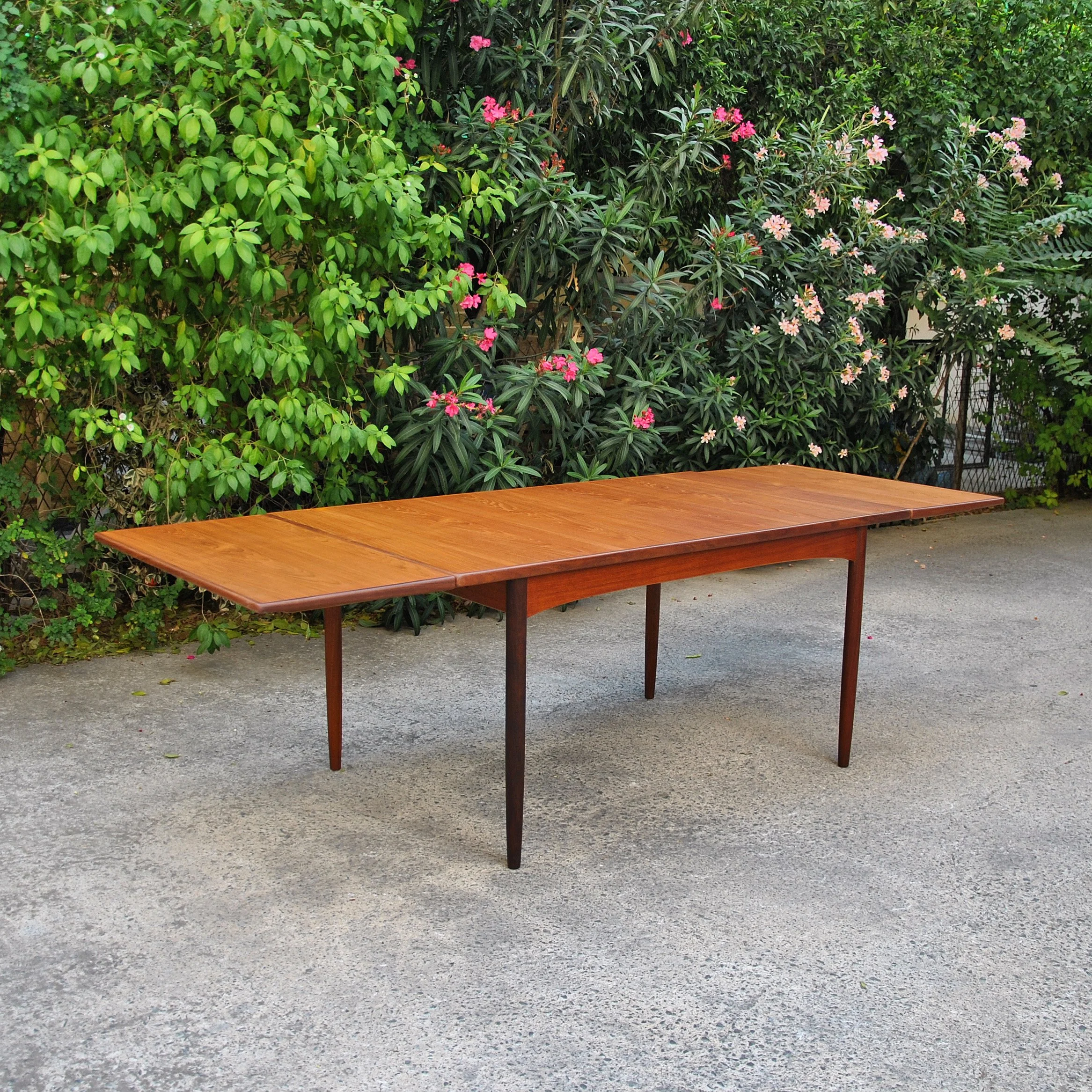 418 G PLAN DINING TABLE EXTENDABLE5.JPG