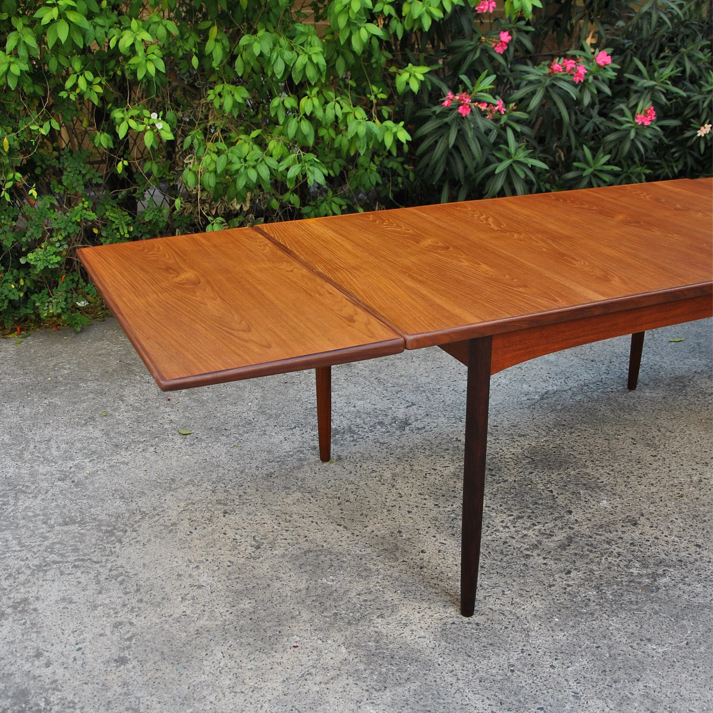 418 G PLAN DINING TABLE EXTENDABLE7.JPG