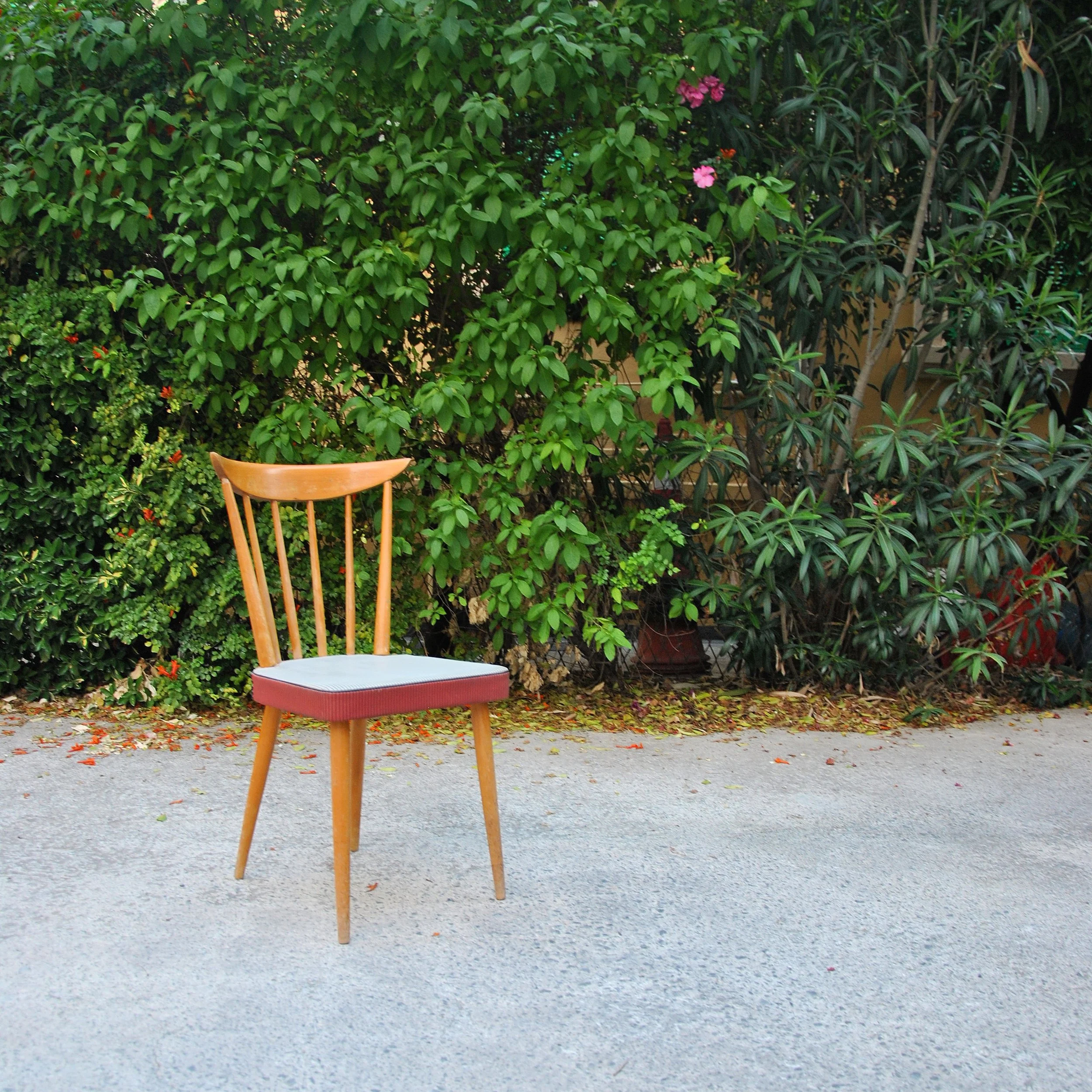 459 PENCIL LEG CHAIRS3.JPG
