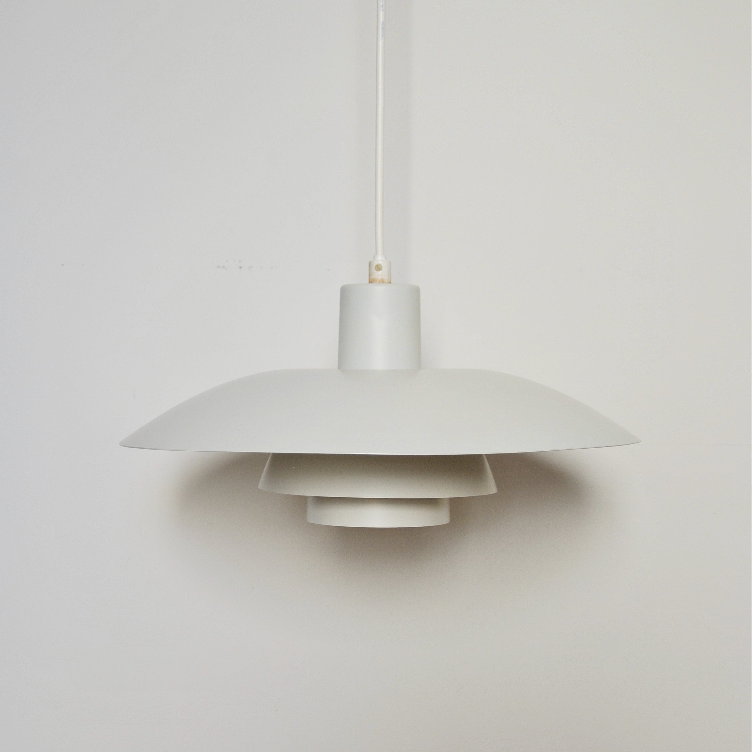 632 POULSEN PH43 PENDANT3.JPG