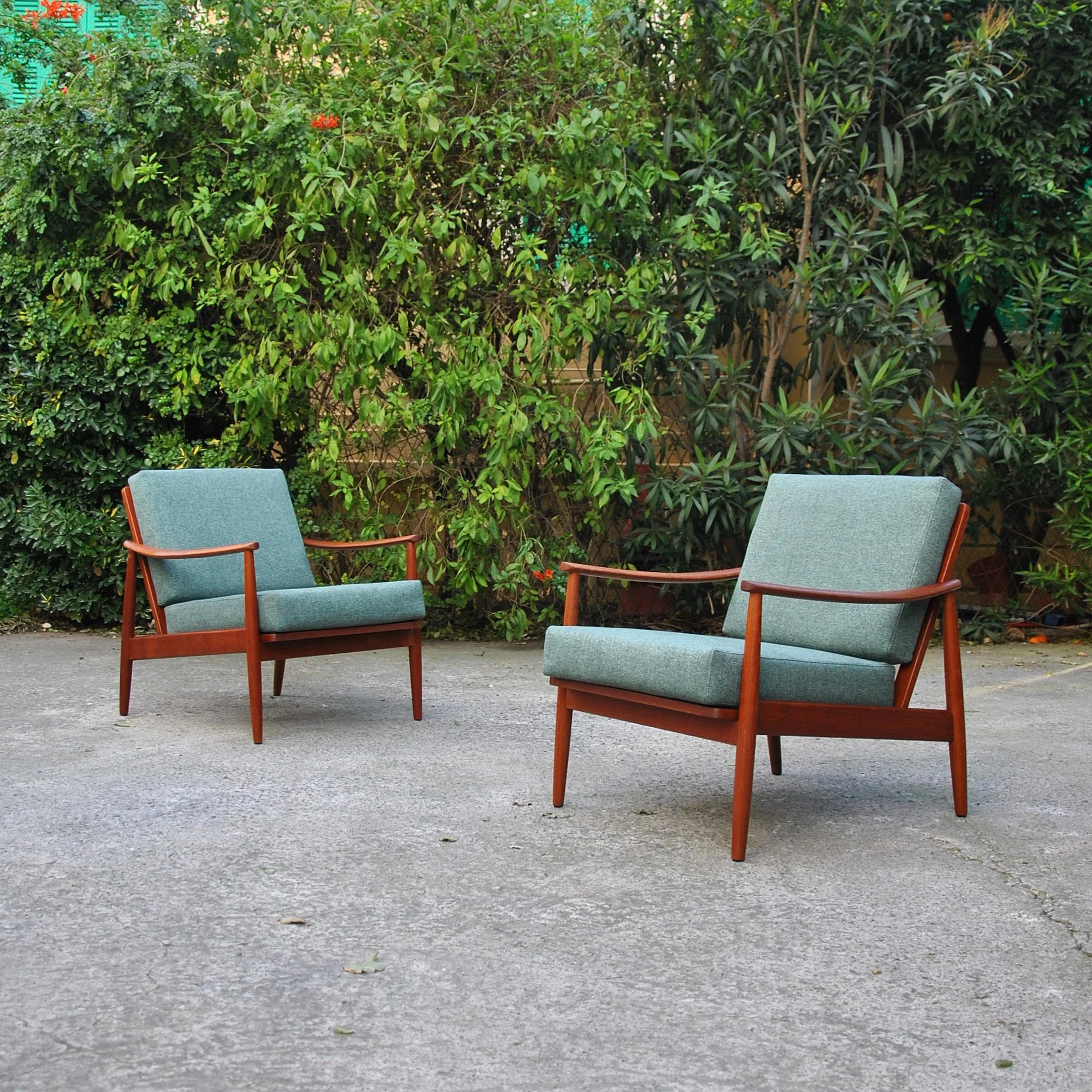 655 1960S TEAK LOUNGE CHAIRS3.JPG
