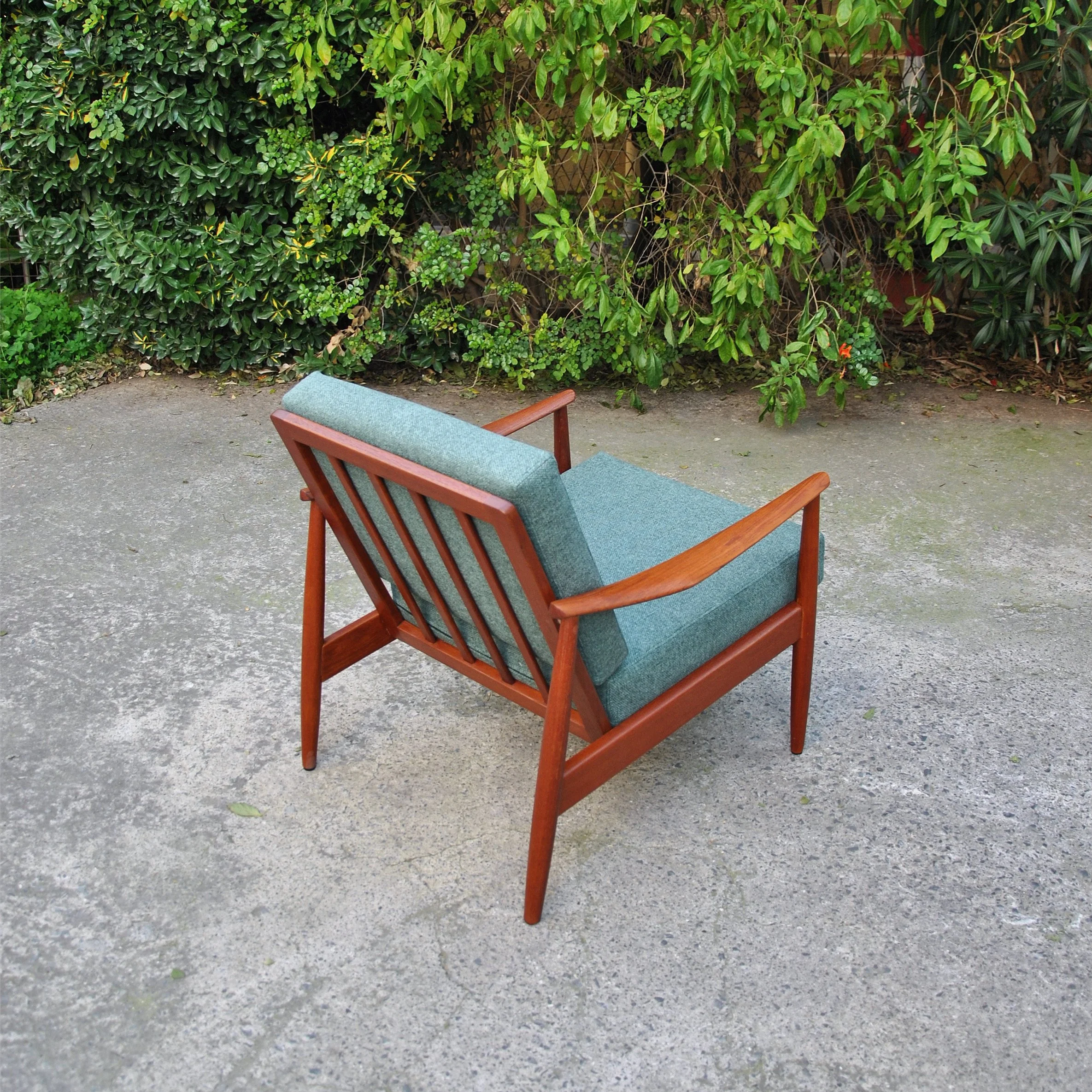 655 1960S TEAK LOUNGE CHAIRS5.JPG