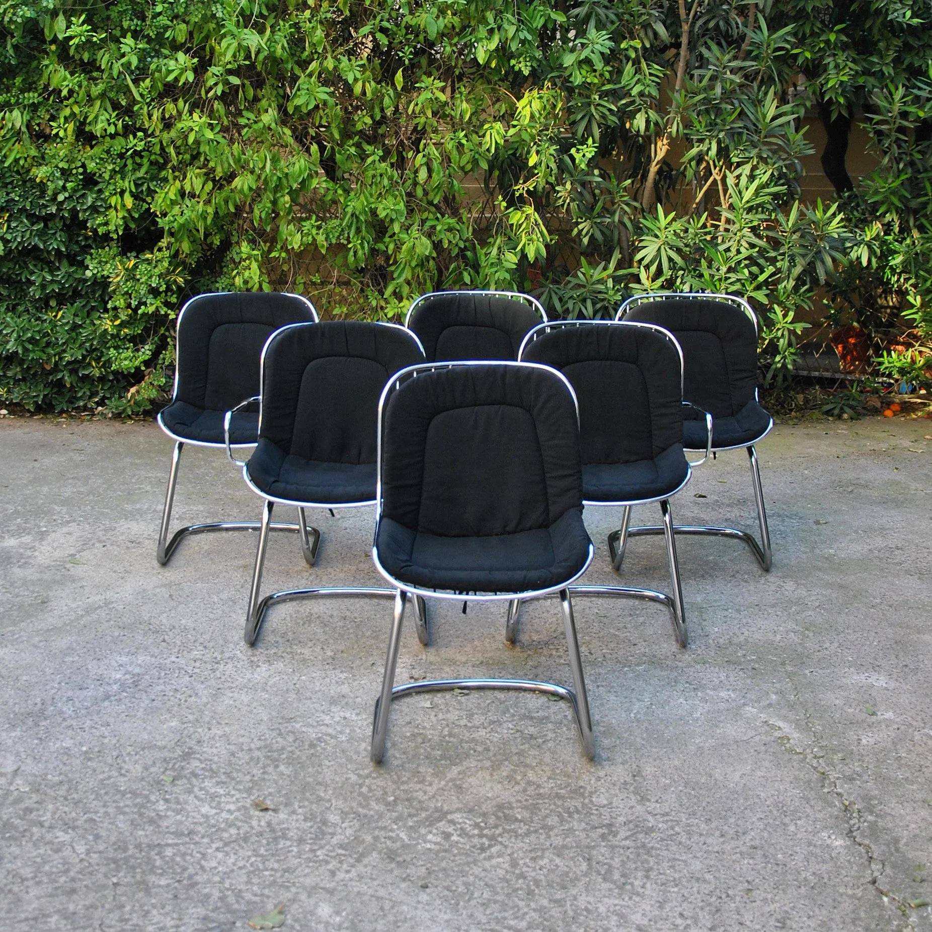 662 1970S ITALIAN CHROME CANTILEVER CHAIRS RINALDI.JPG