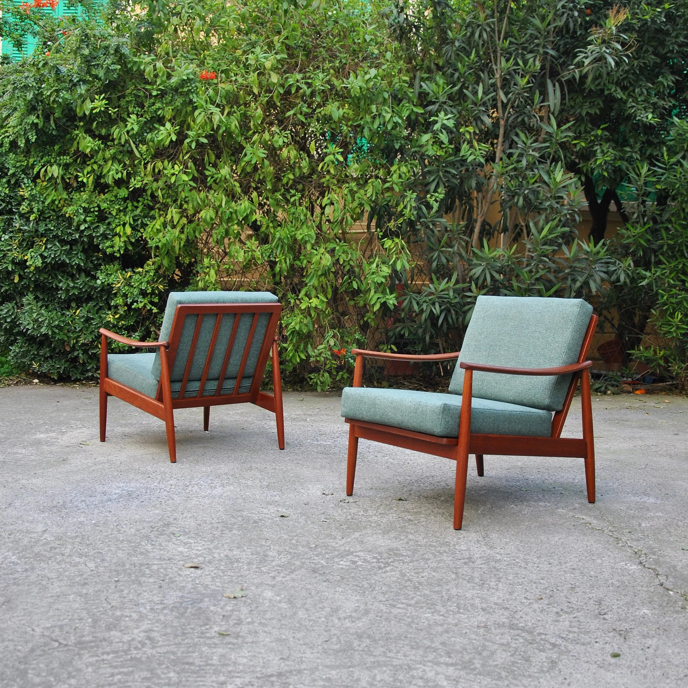 655 1960S TEAK LOUNGE CHAIRS4.JPG