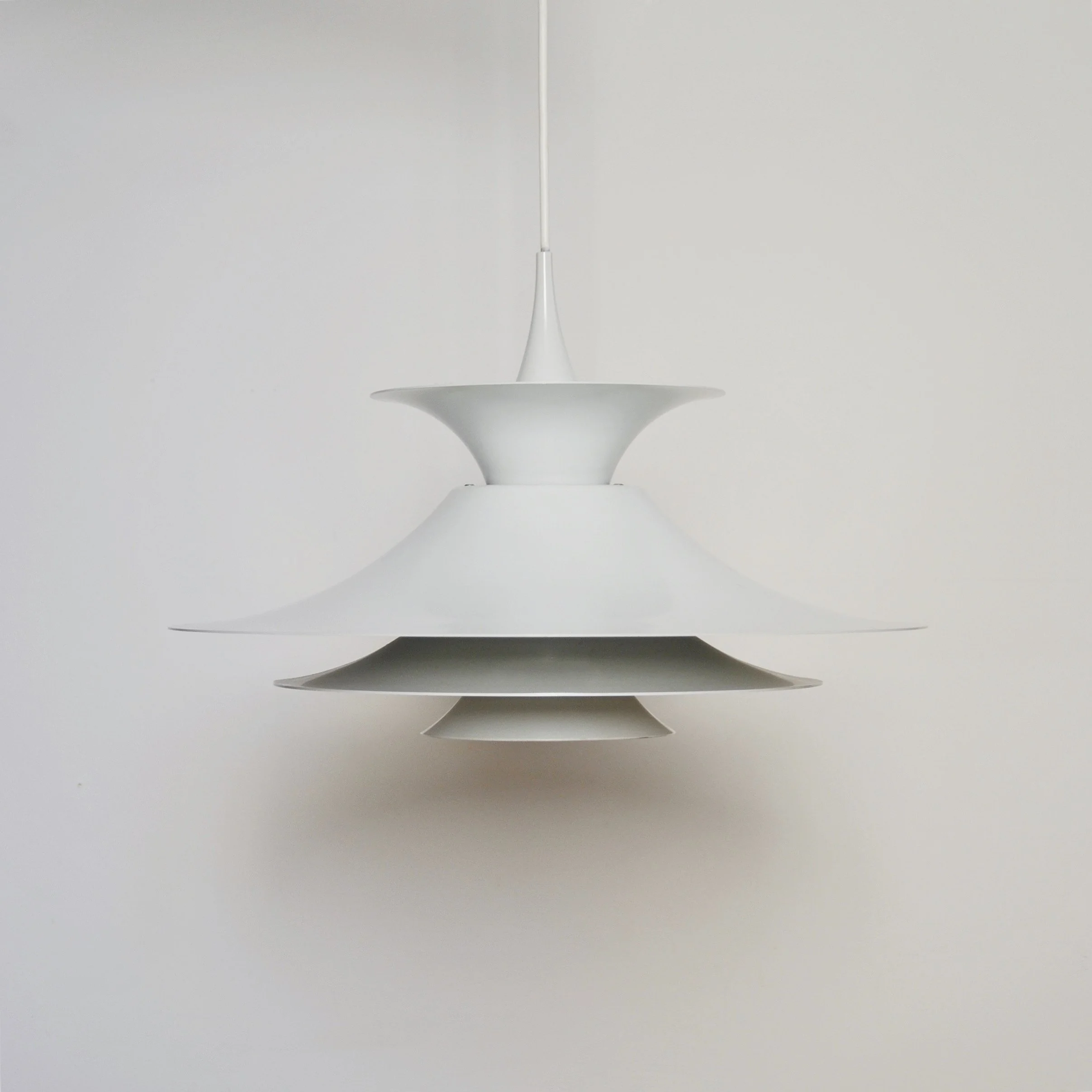 660 FOG &MORUP RADIUS PENDANT LAMP3.JPG