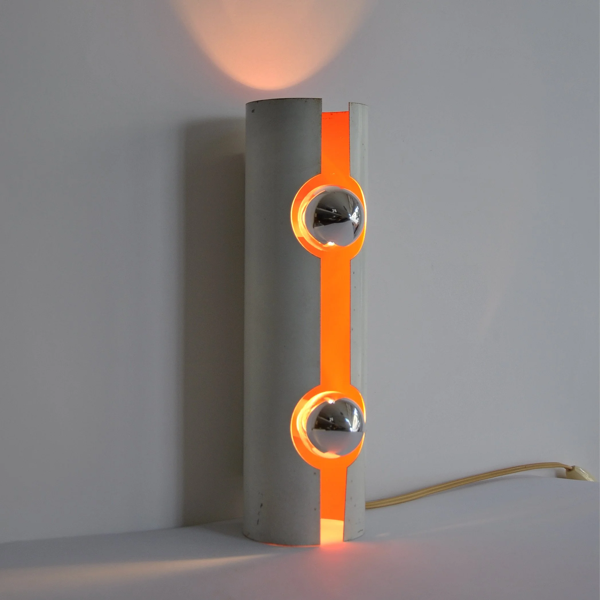 666 1970S SPACE AGE WALL LAMP6.JPG