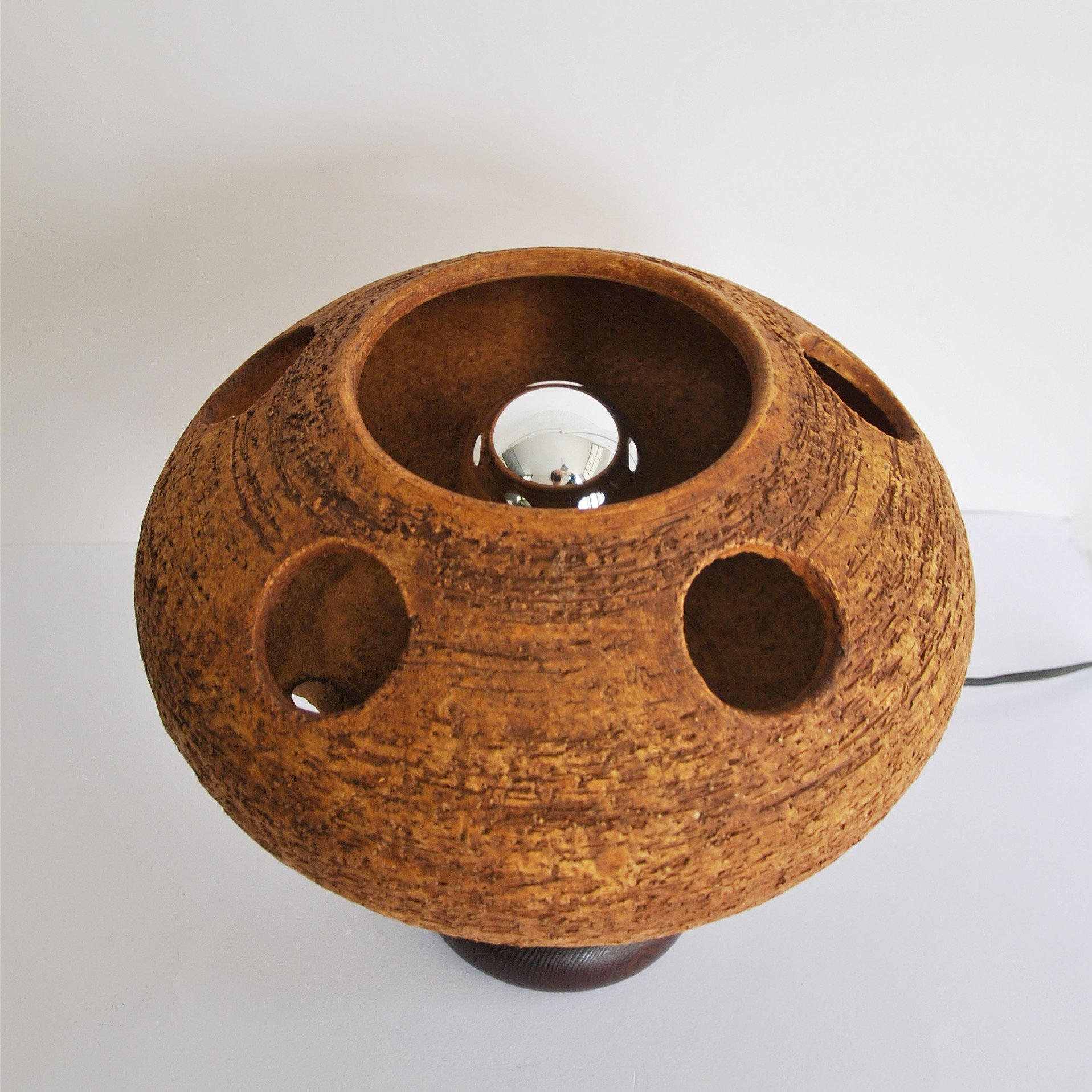 672 GERMAN VINTAGE CERAMIC TABLE LAMP4.JPG