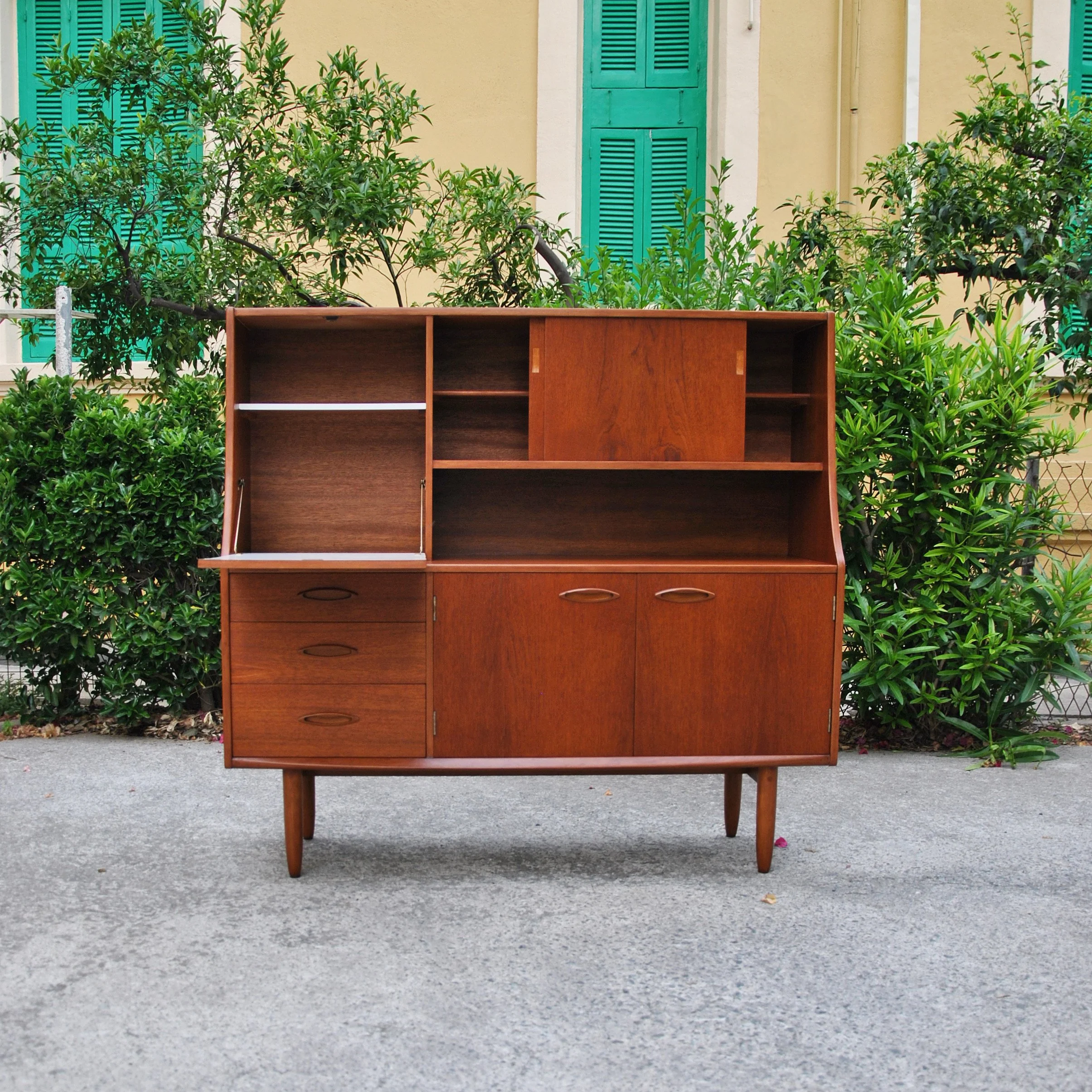 643 JENTIQUE HIGHBOARD TEAK4.JPG