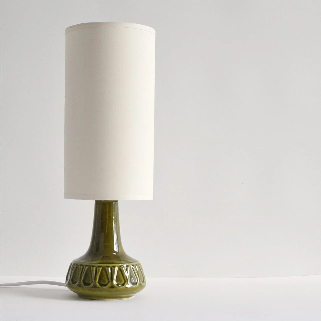 731 70S CERAMIC TABLE LAMP.JPG