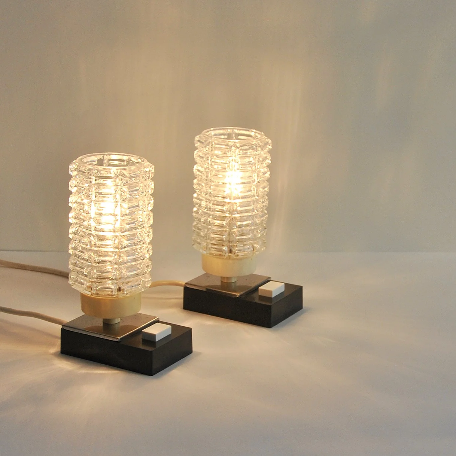 735 SET OF GLASS TABLE LAMPS2.JPG