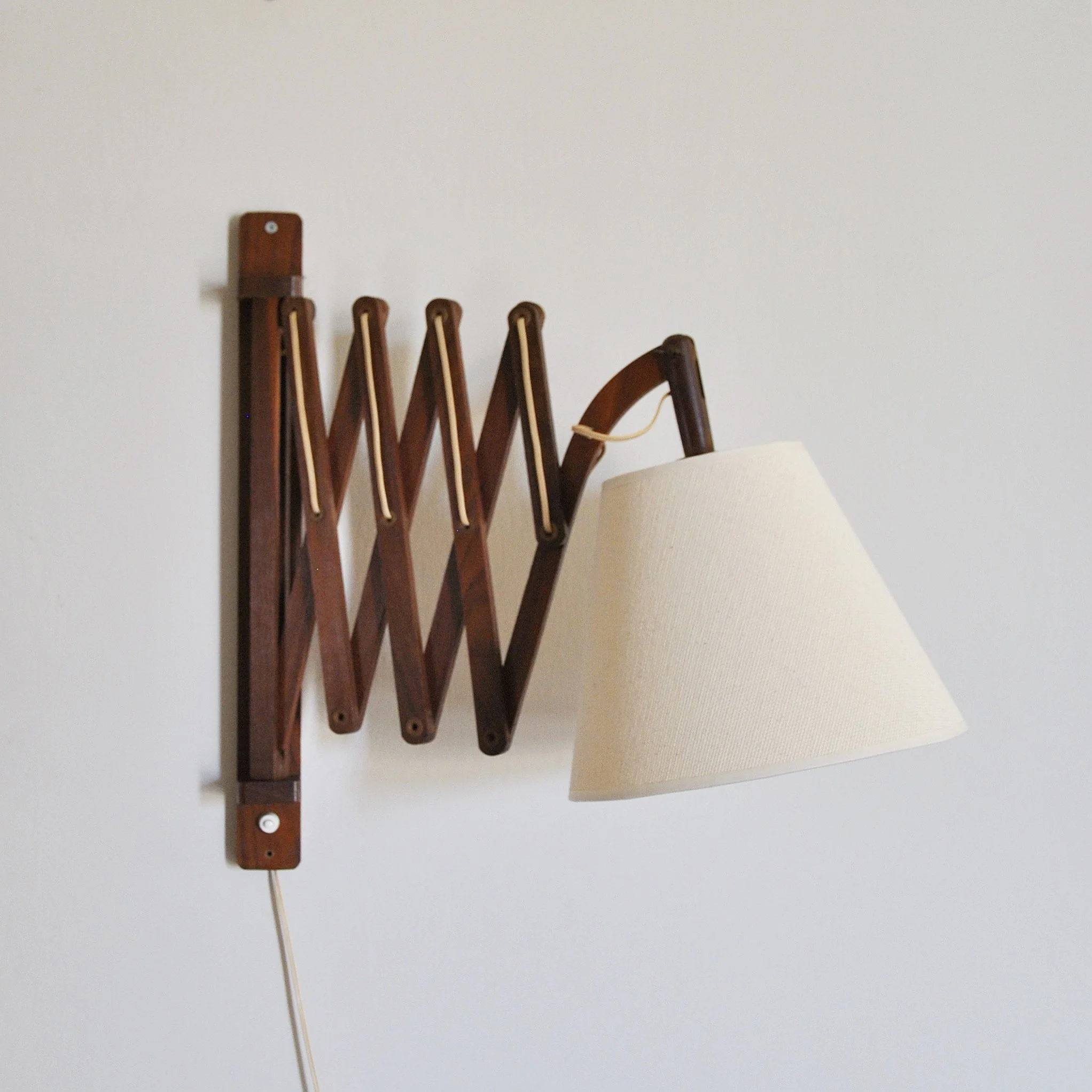 734 DANISH TEAK SCISSOR LAMP.JPG