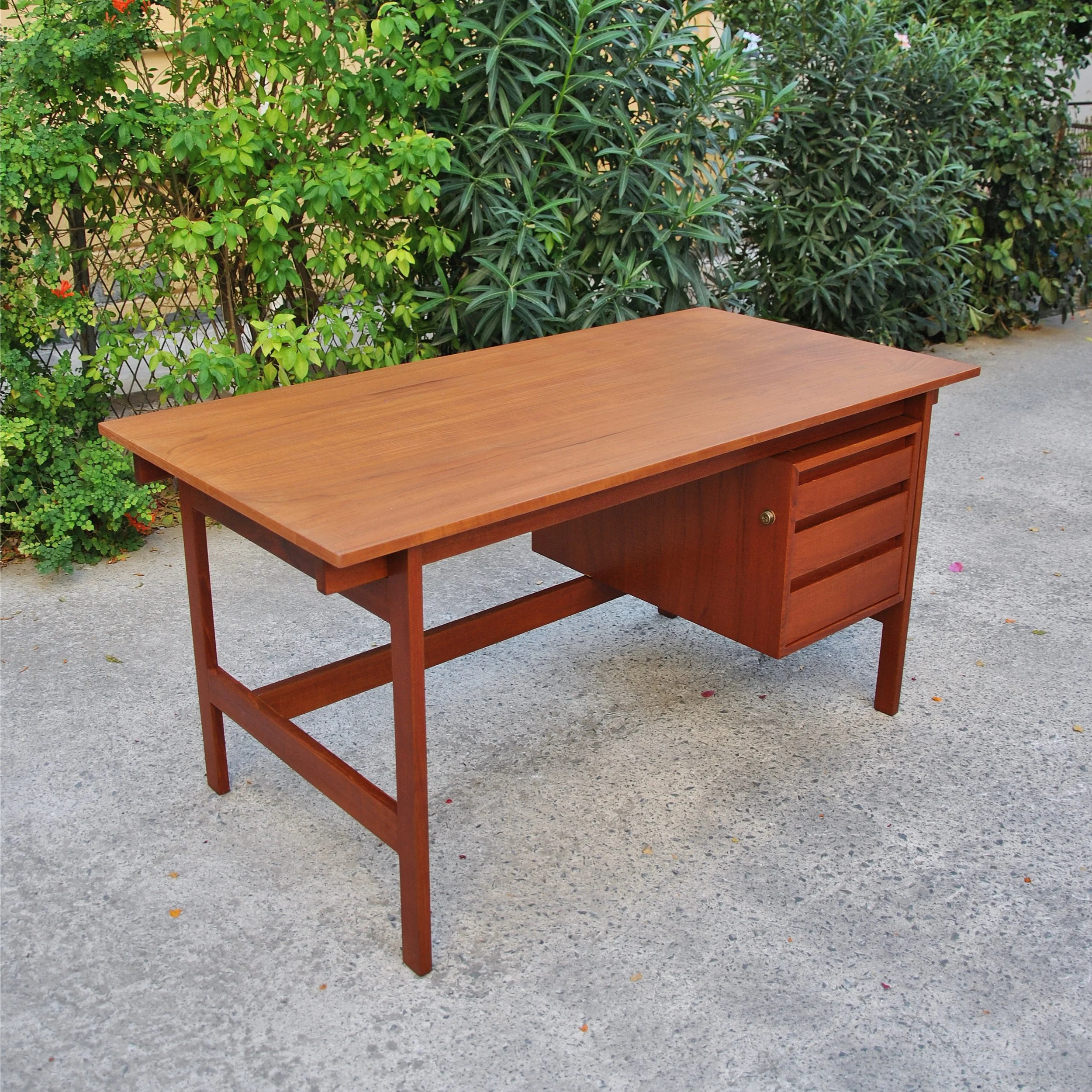 710 SAVVIDES TEAK DESK3.JPG
