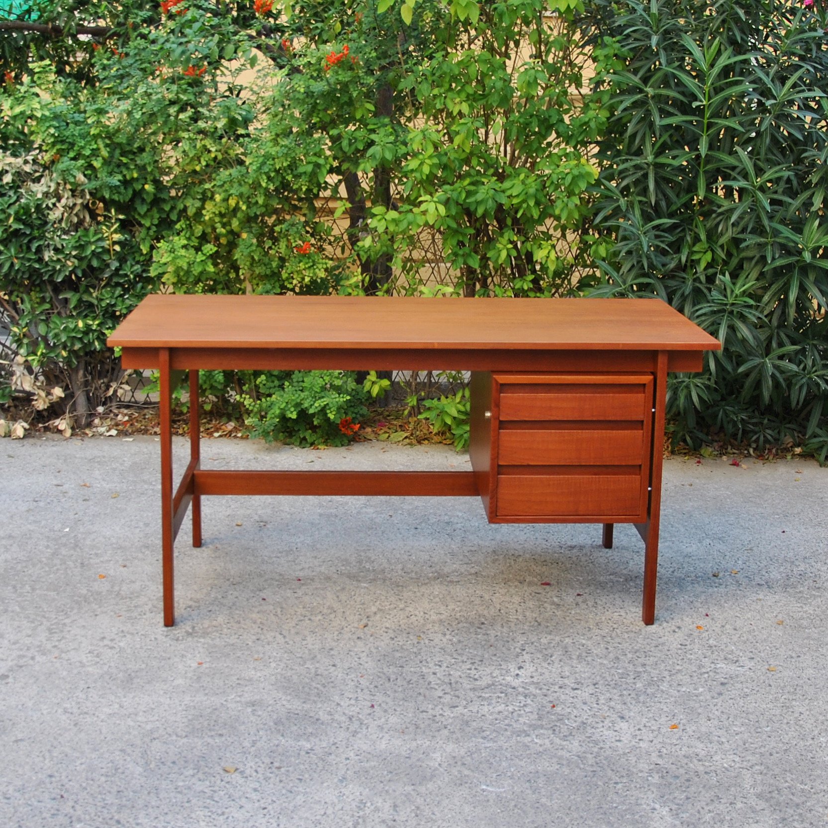 710 SAVVIDES TEAK DESK8.JPG