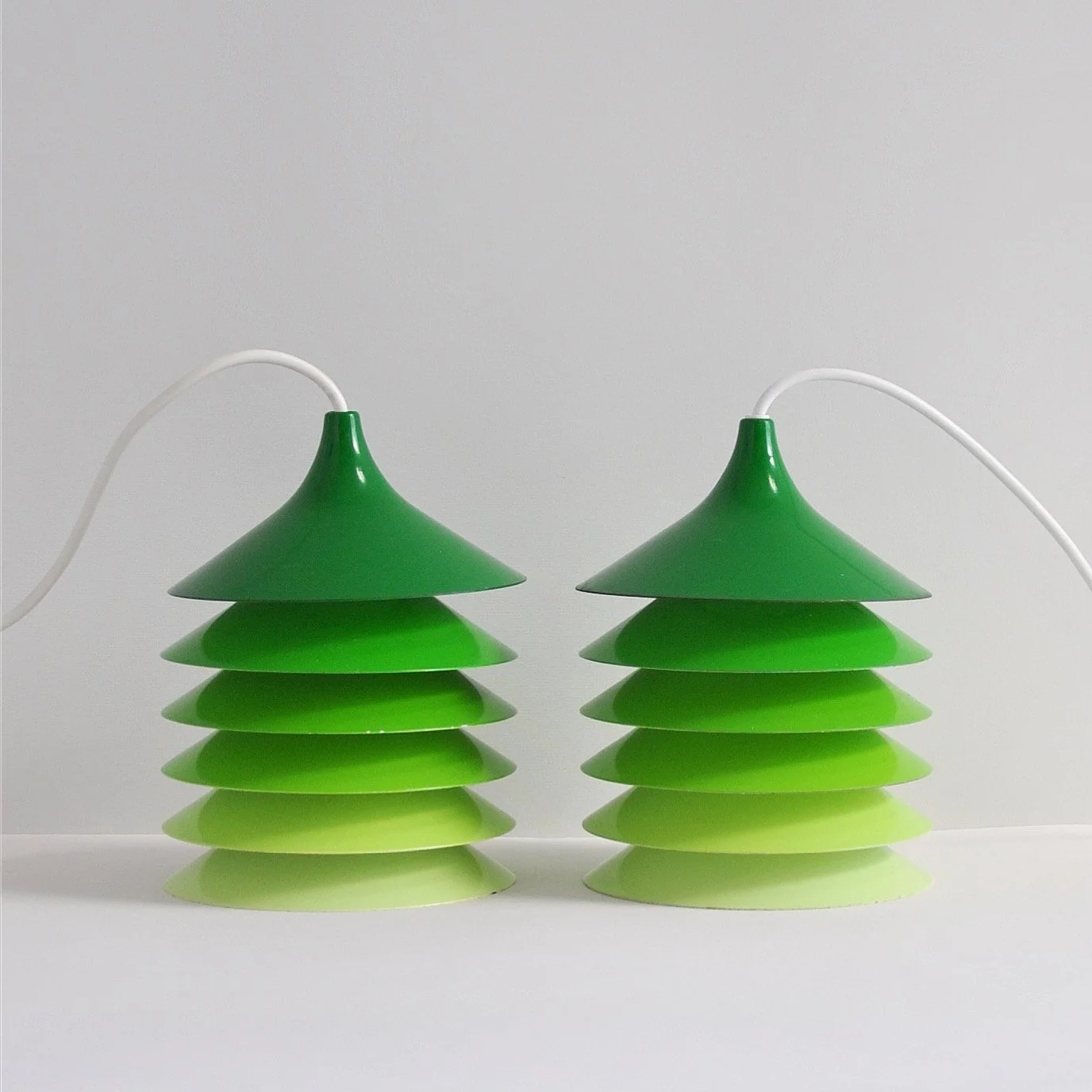 763 SET OF IKEA DUETT PENDANTS6.JPG