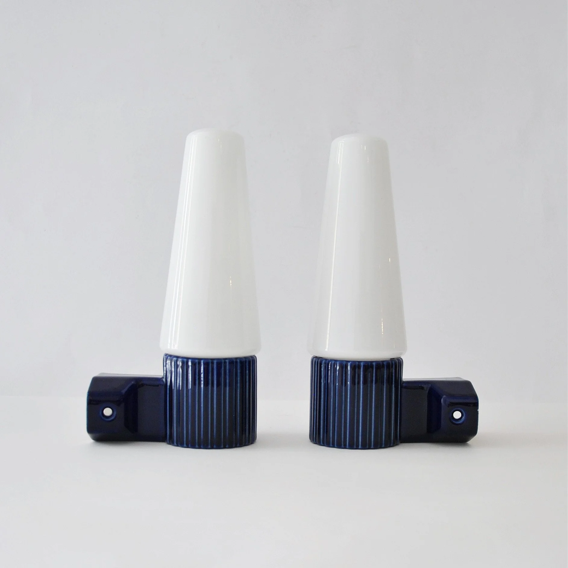 801 IFO SWEDISH 1950S BATHROOM LAMPS 1950S2.JPG