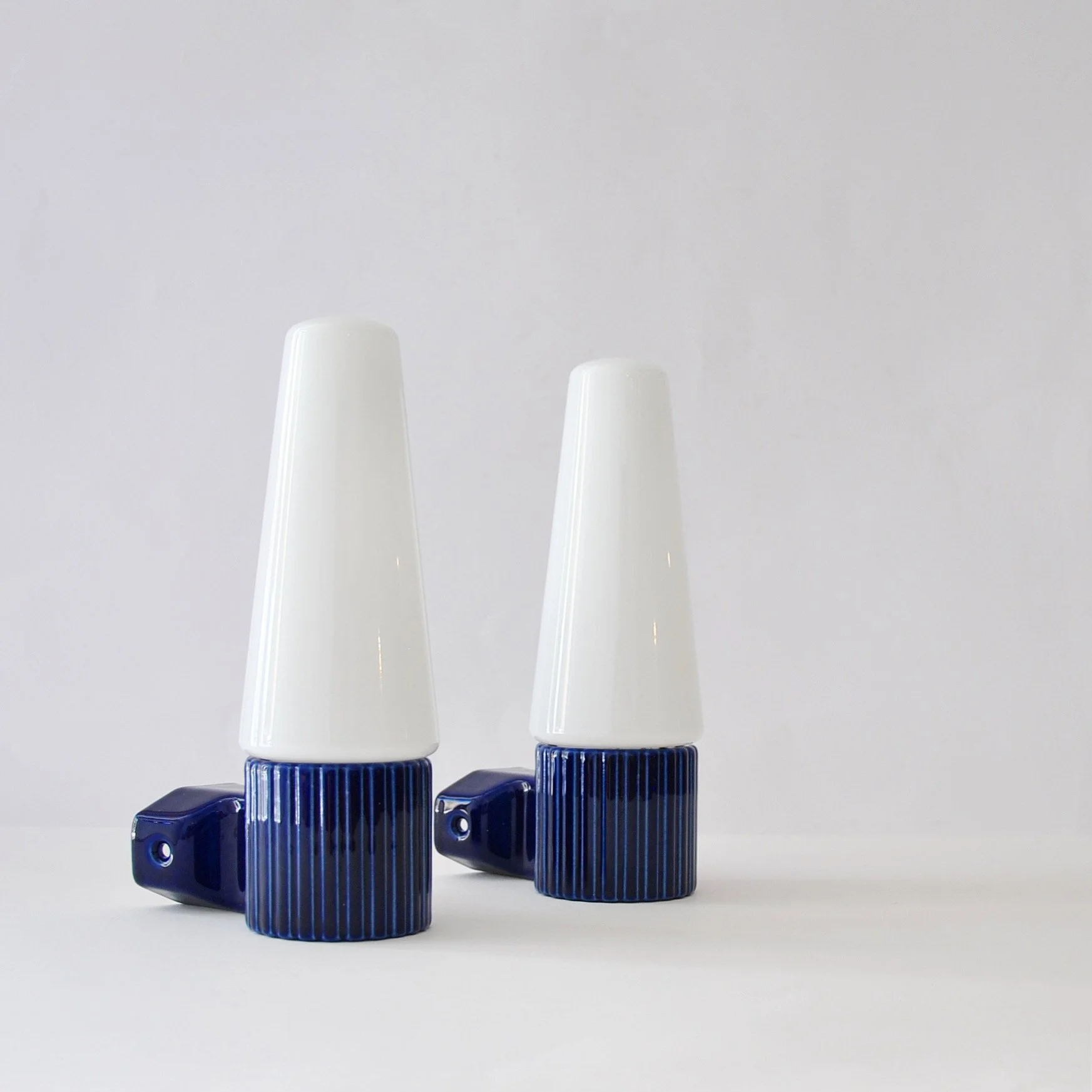 801 IFO SWEDISH 1950S BATHROOM LAMPS 1950S3.JPG