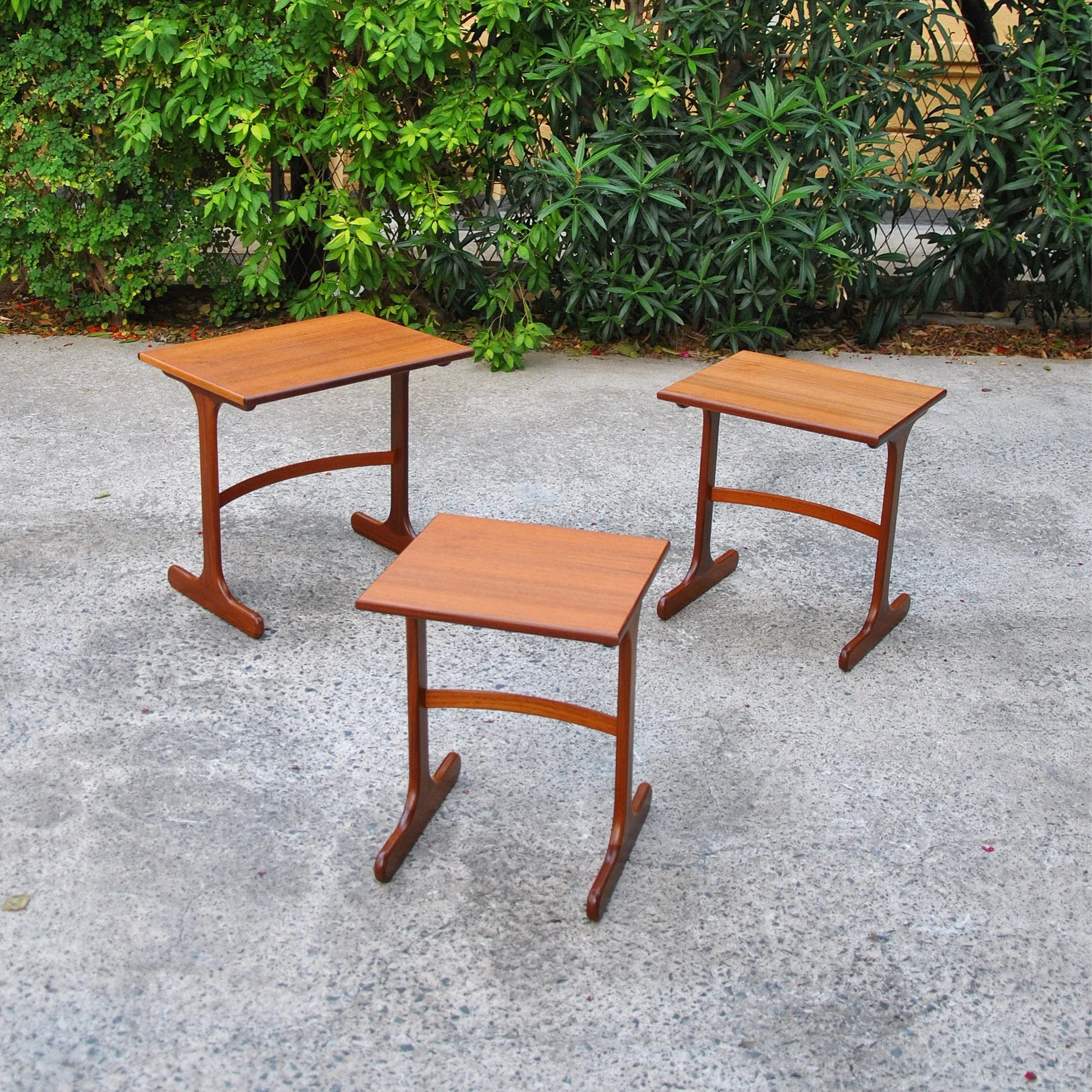 608 G PLAN NESTING TABLES.JPG