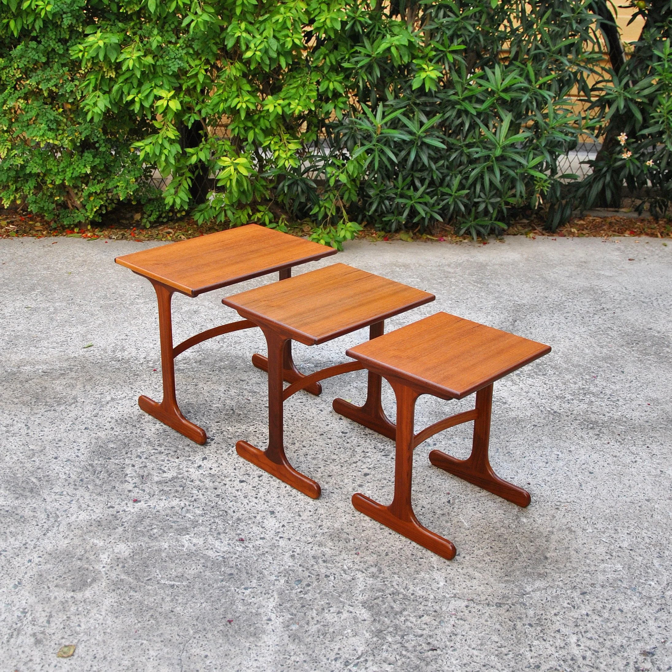 608 G PLAN NESTING TABLES4.JPG