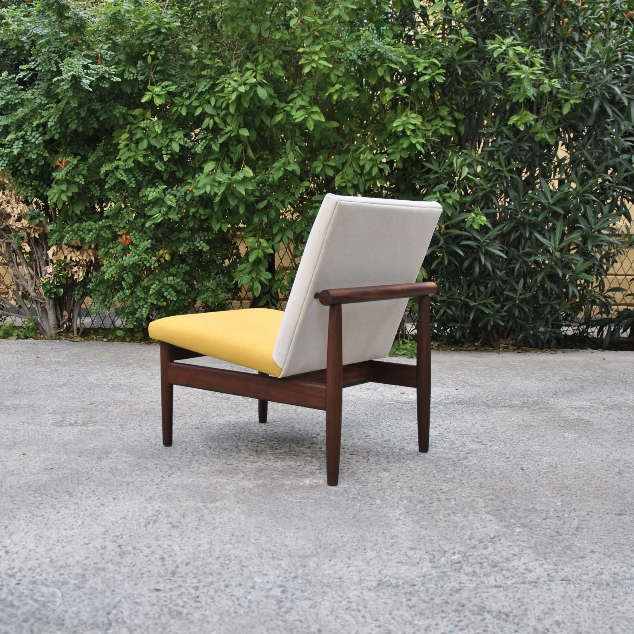 812 SET OF JAPAN STYLE ARMCHAIRS6.jpg