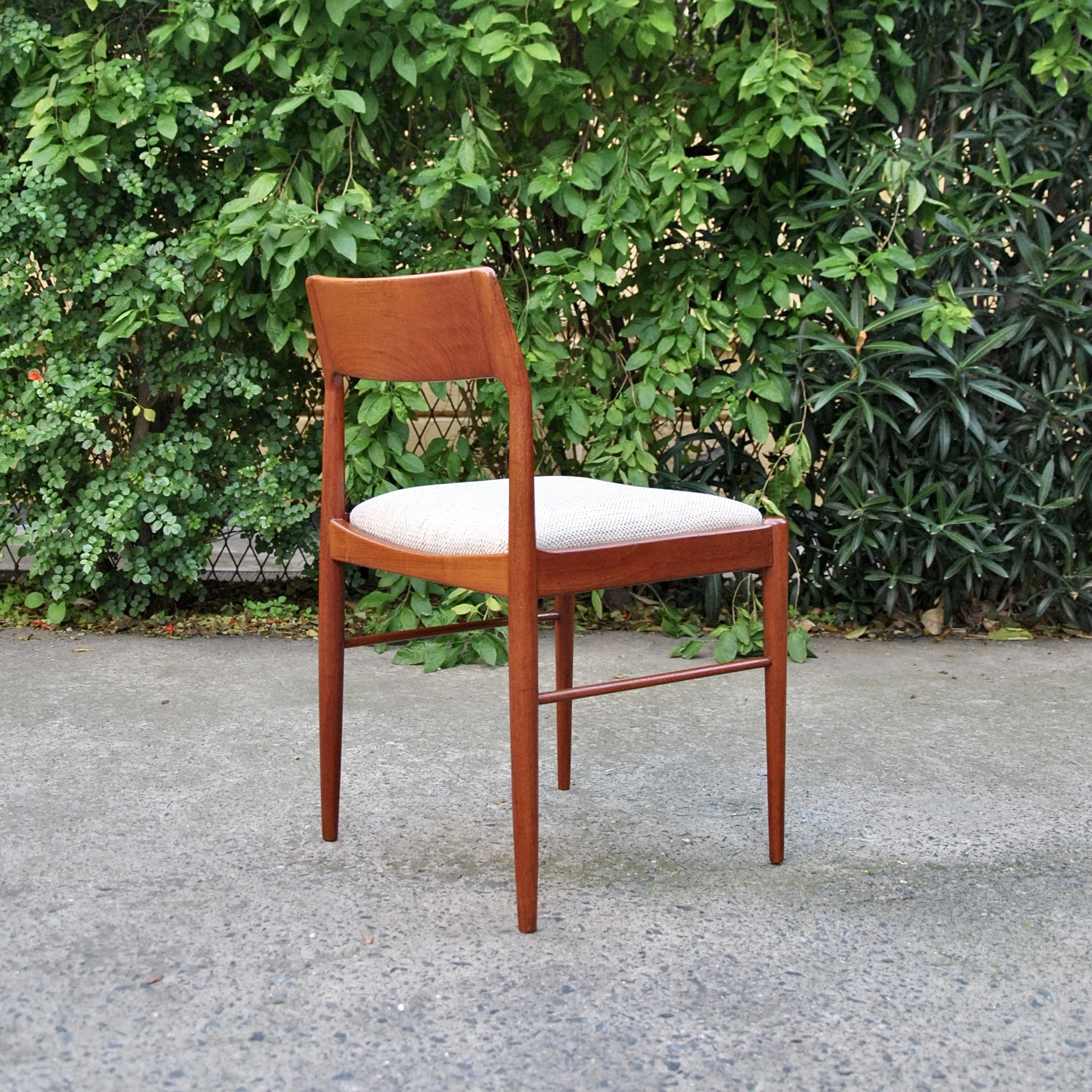 808 SET OF TEAK DINING CHAIRS SAVVIDES7.jpg