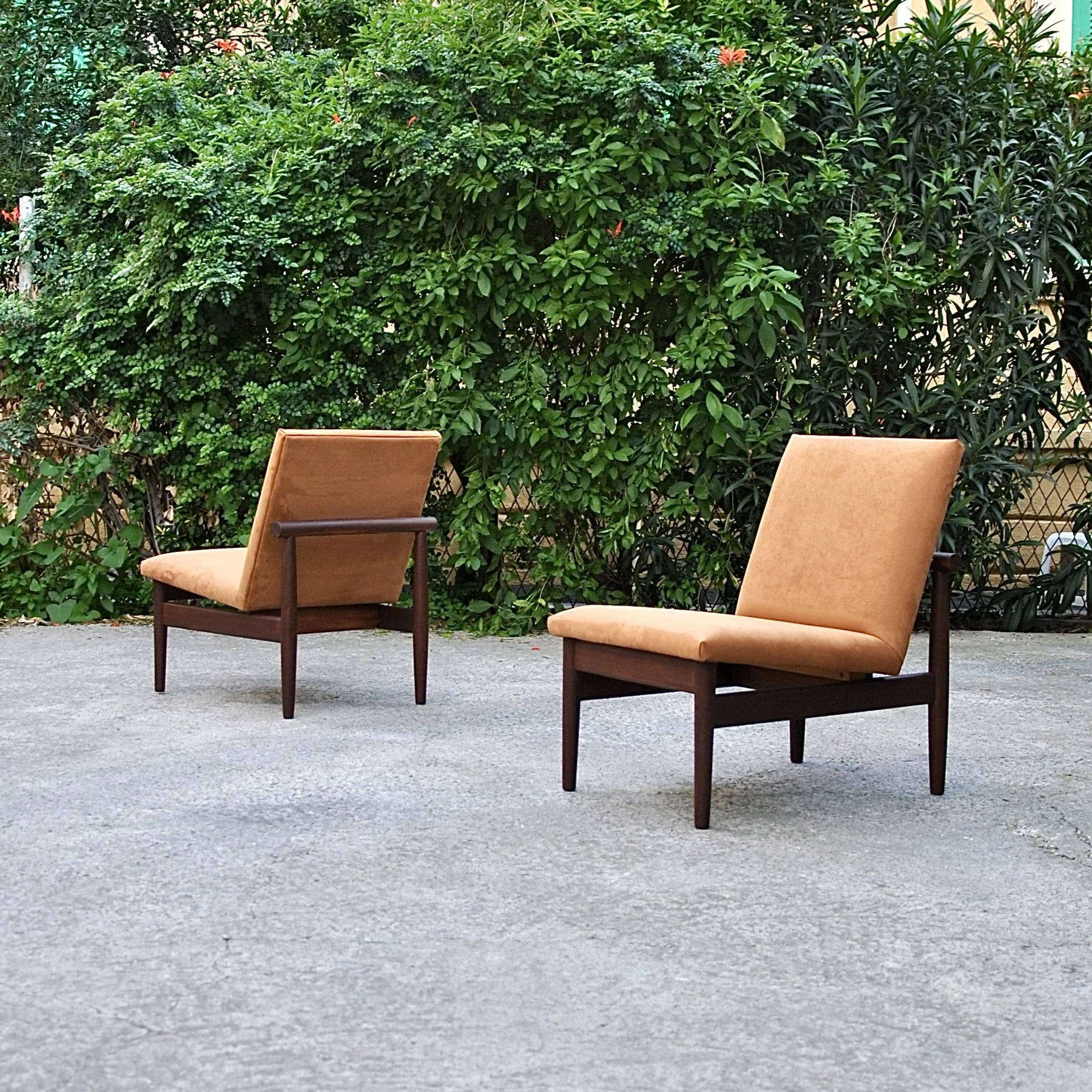 812 JAPAN STYLE ARMCHAIRS2.jpg