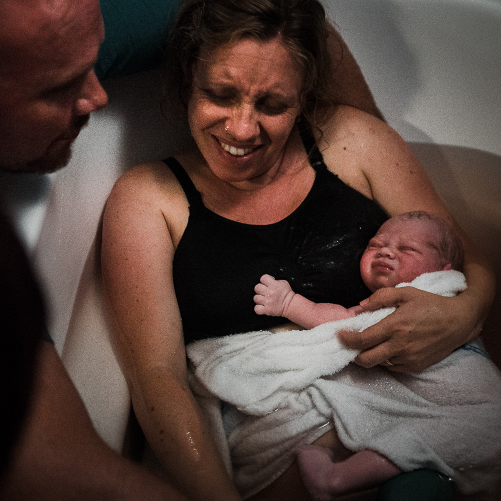 Hospital-Water-Birth-in-Wollongong-NSW-17.jpg