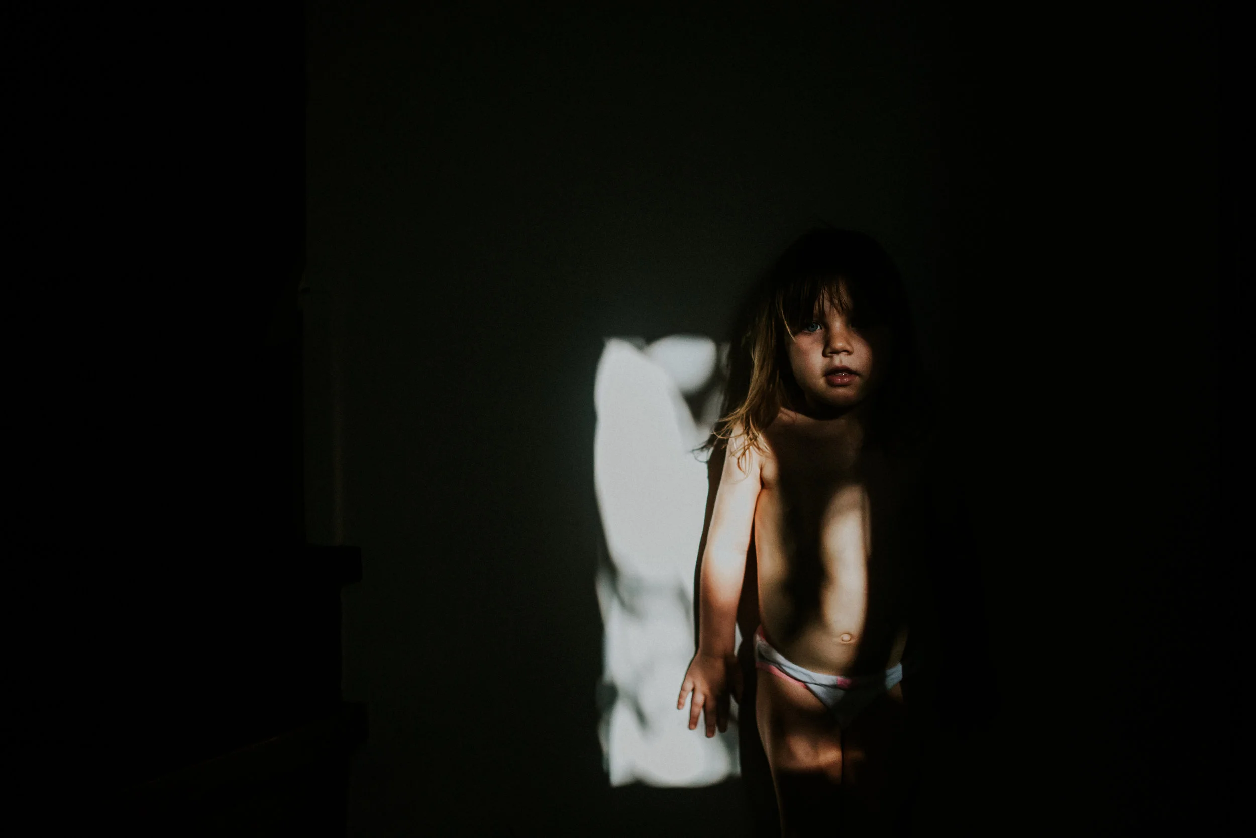 Playing with light and shadows
