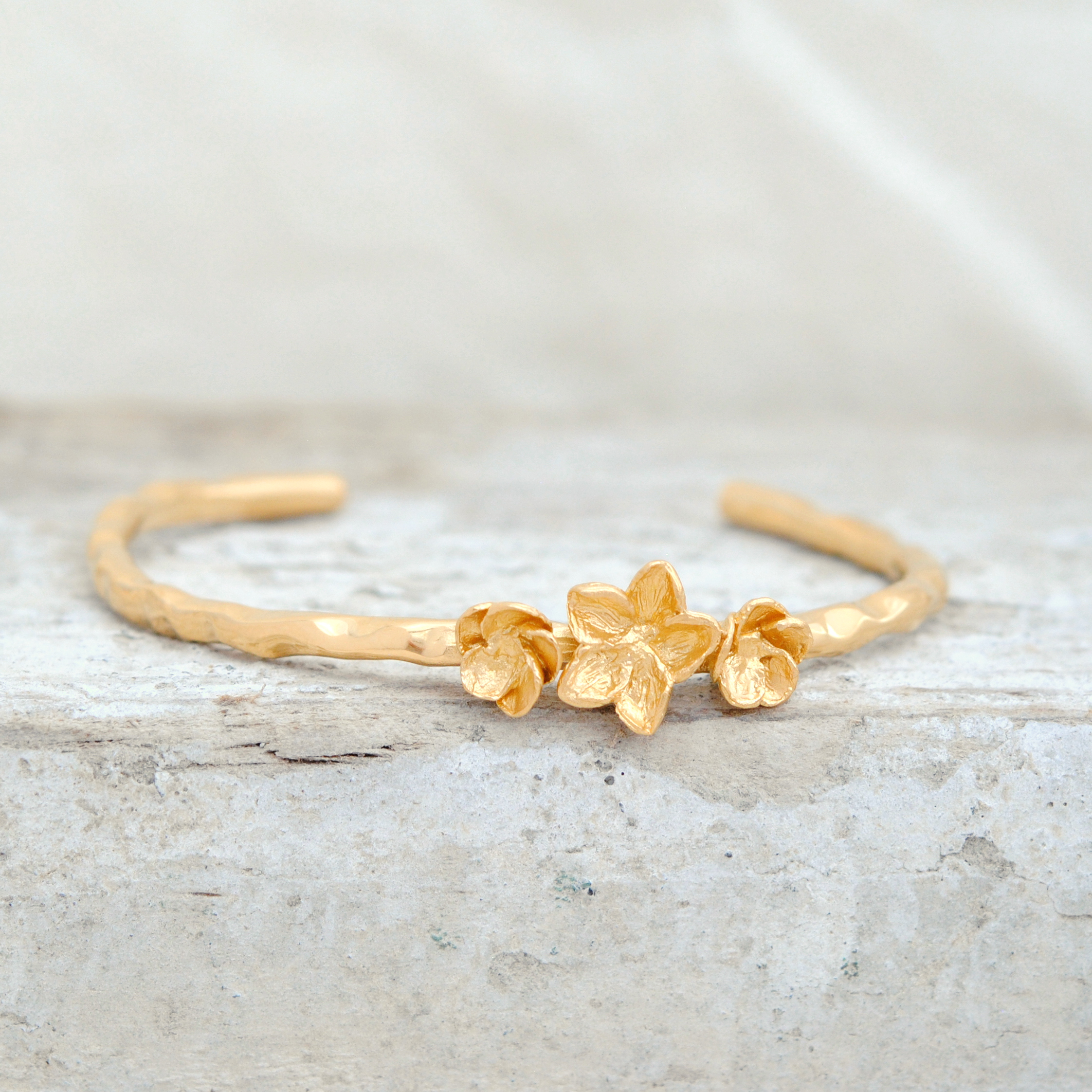 Hawthorn Blossom Bangle in Gold