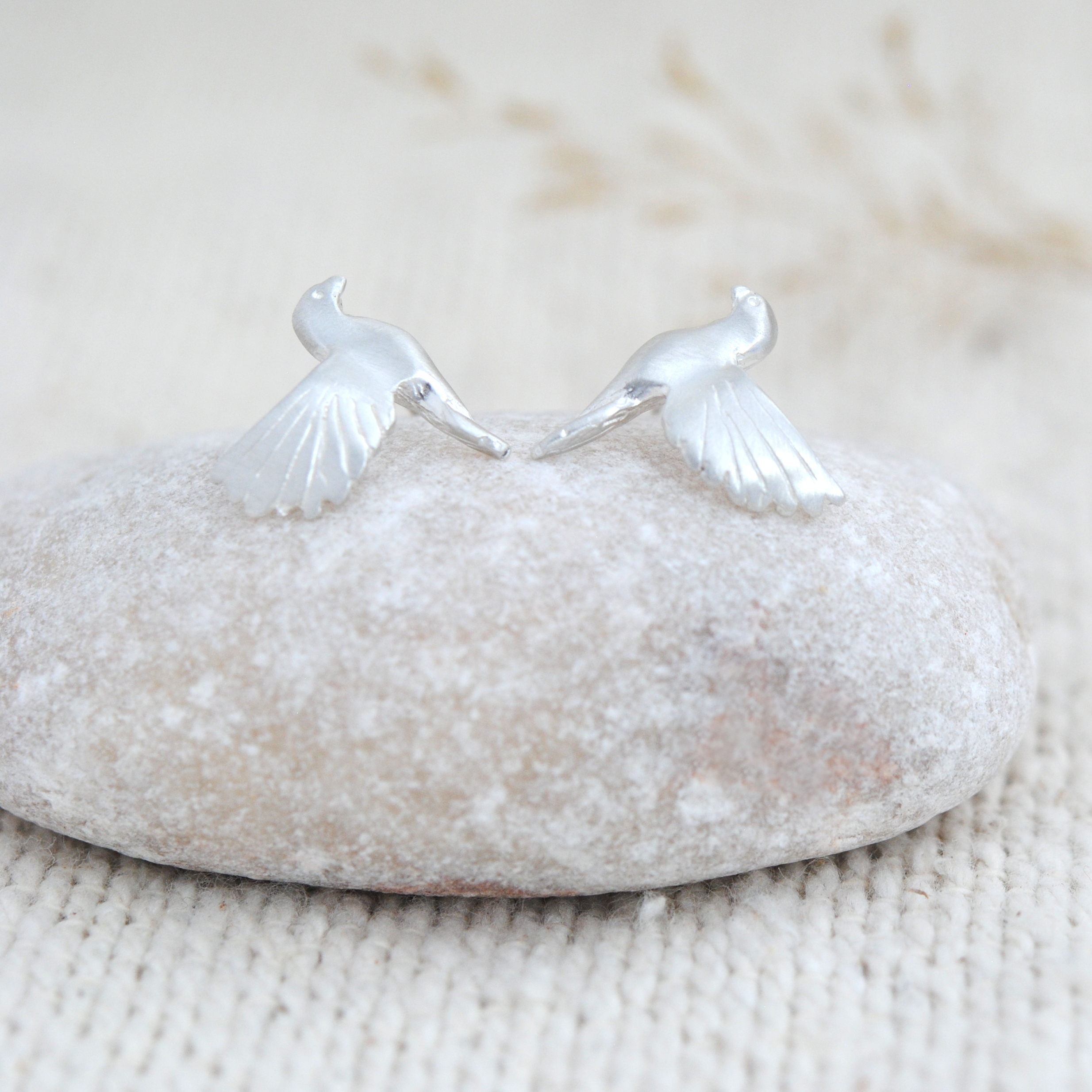 Turtle-dove-earrings-silver.JPG