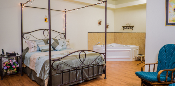 Photos of bedroom, tub, kitchen, etc...