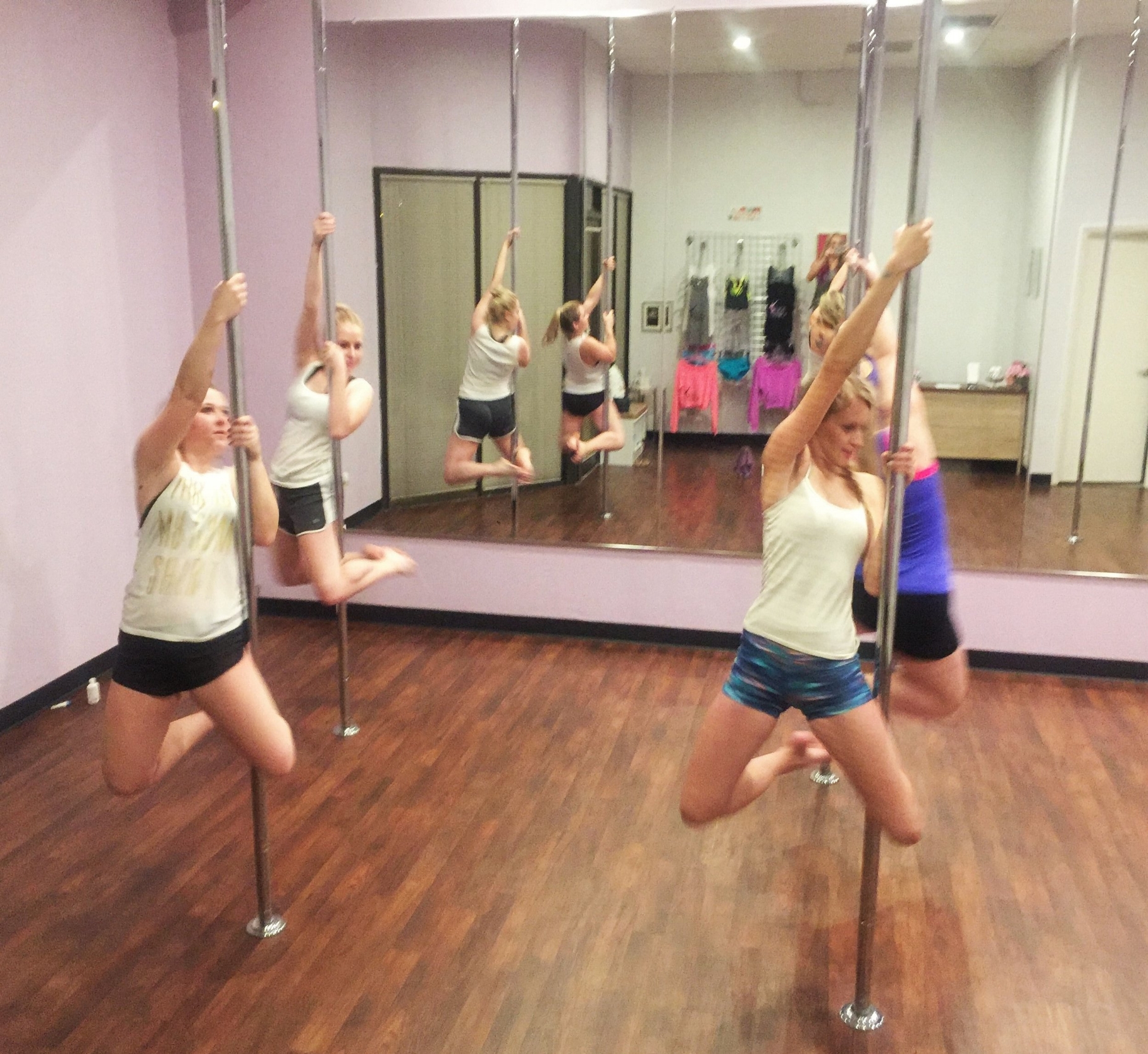 Pole Dancing Workout Routine VOL.1 / LEVEL 1 