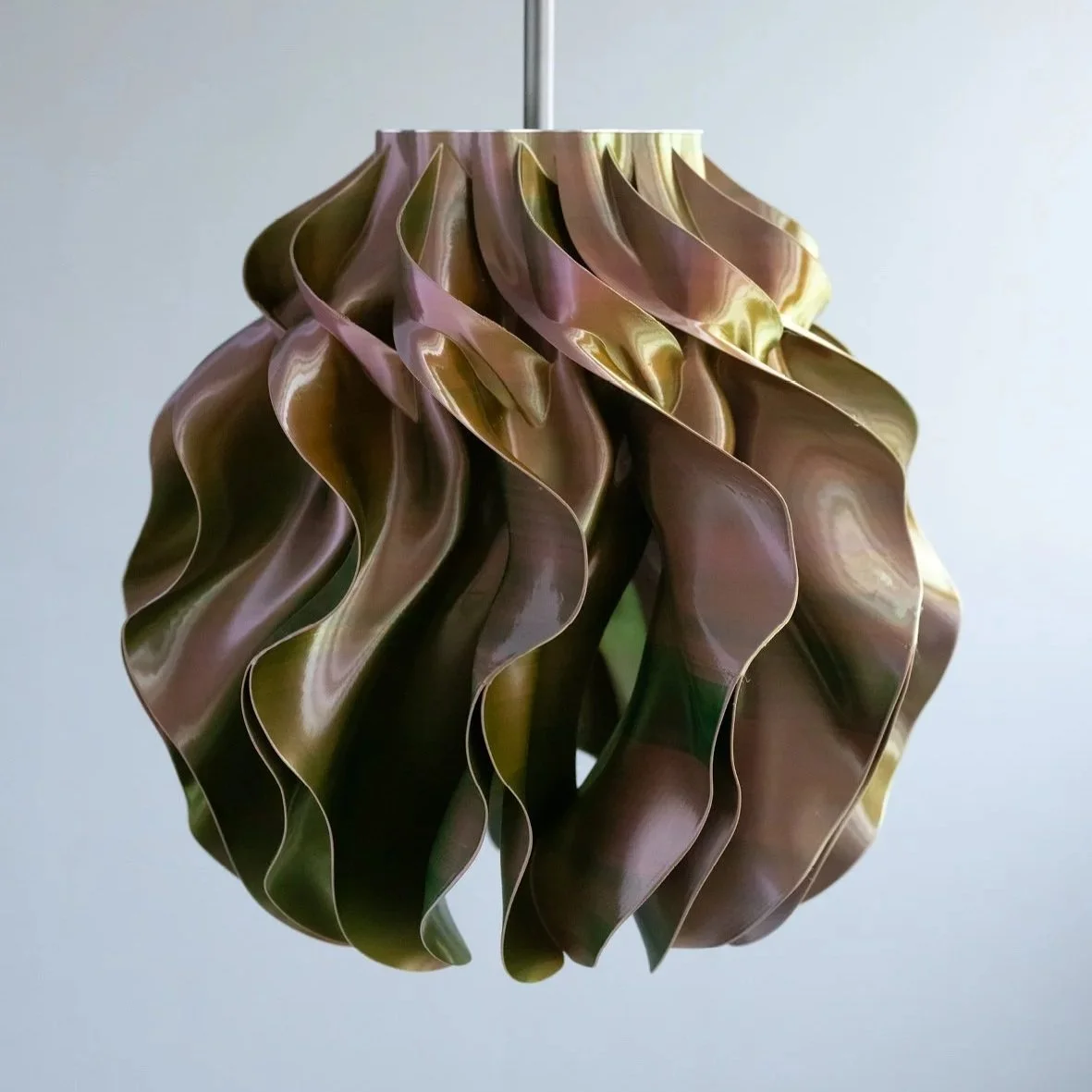 Soft Structure Pendant — Tricolor