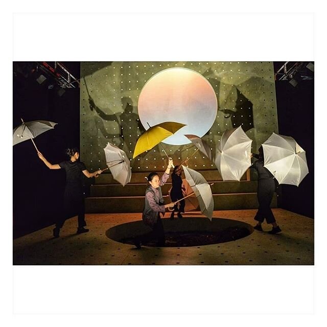 These beauts on the last leg of their tour. @taraarts #UndertheUmbrella whirling its way to London.