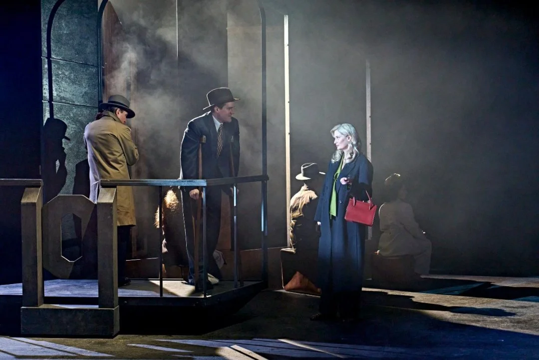 Double-Indemnity-UK-Tour.-Photo-by-Manuel-Harlan-9.jpg