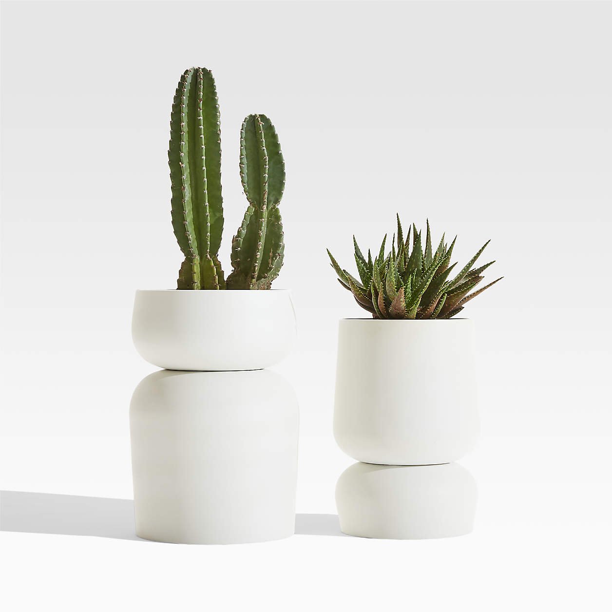 glencoe-reversible-white-metal-planters.jpeg