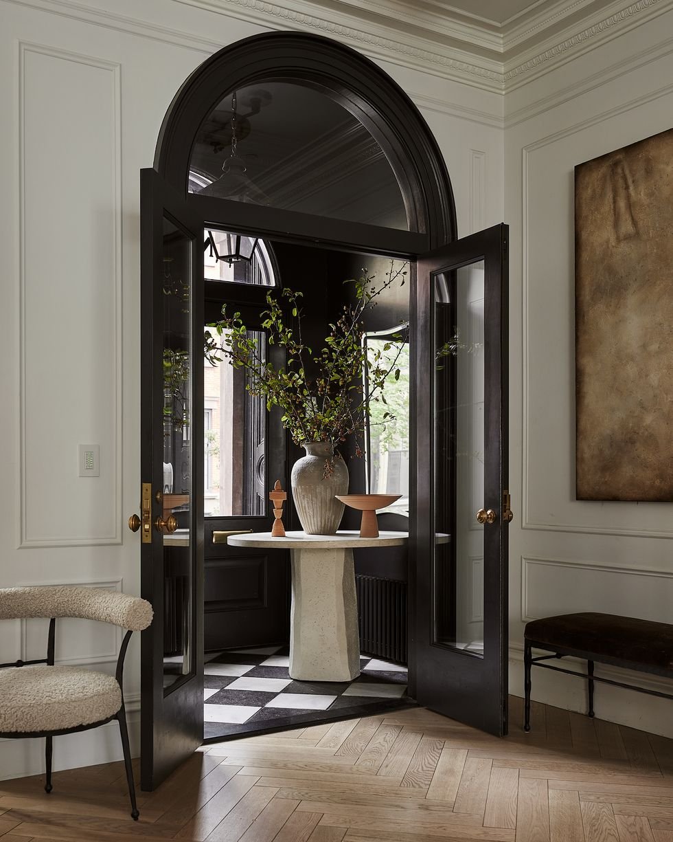 athena-x-crate-image-by-adrian-gaut-styling-colin-king-14-1663272714.jpeg