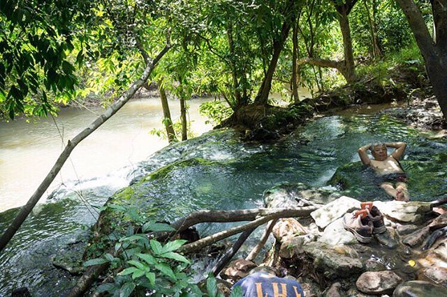 Klong Thom, Krabi hot springs in Thailand. Chillin for a livin in nature&rsquo;s hot tub, courtesy of deep volcanic chambers. 📷 @anjelicajardiel