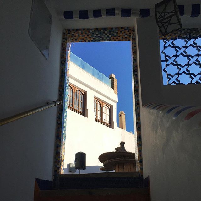 One of my favorite things about Morocco is exploring the hidden crevices between each winding alley. Each door is an entrance to a magical world. Where the old meets the new. Where all of your senses are titillated simultaneously. Unlike anything you